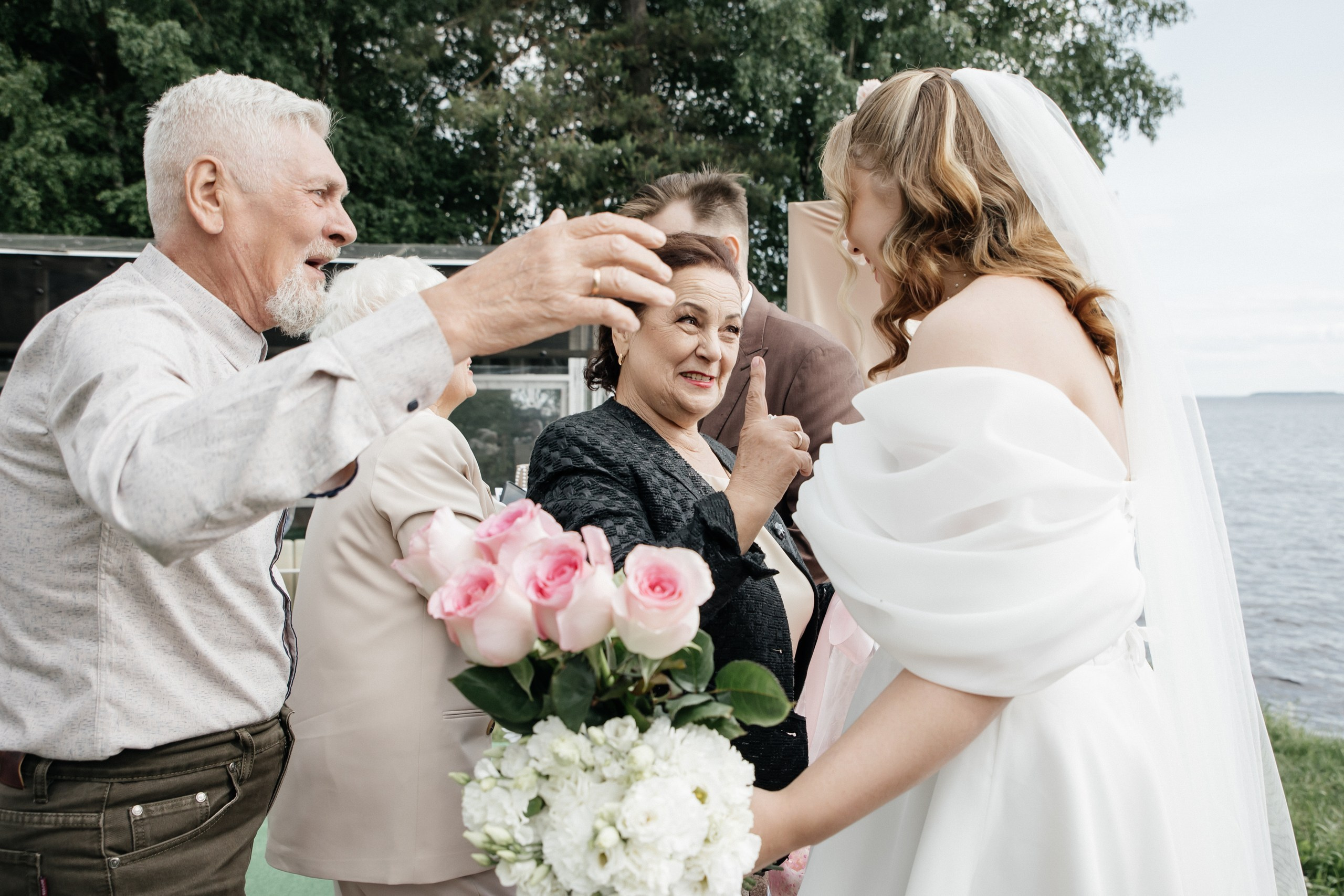 А | А. Любовь, танцы и котики 🐾. Свадебный фотограф Настя Шелл г. Череповец