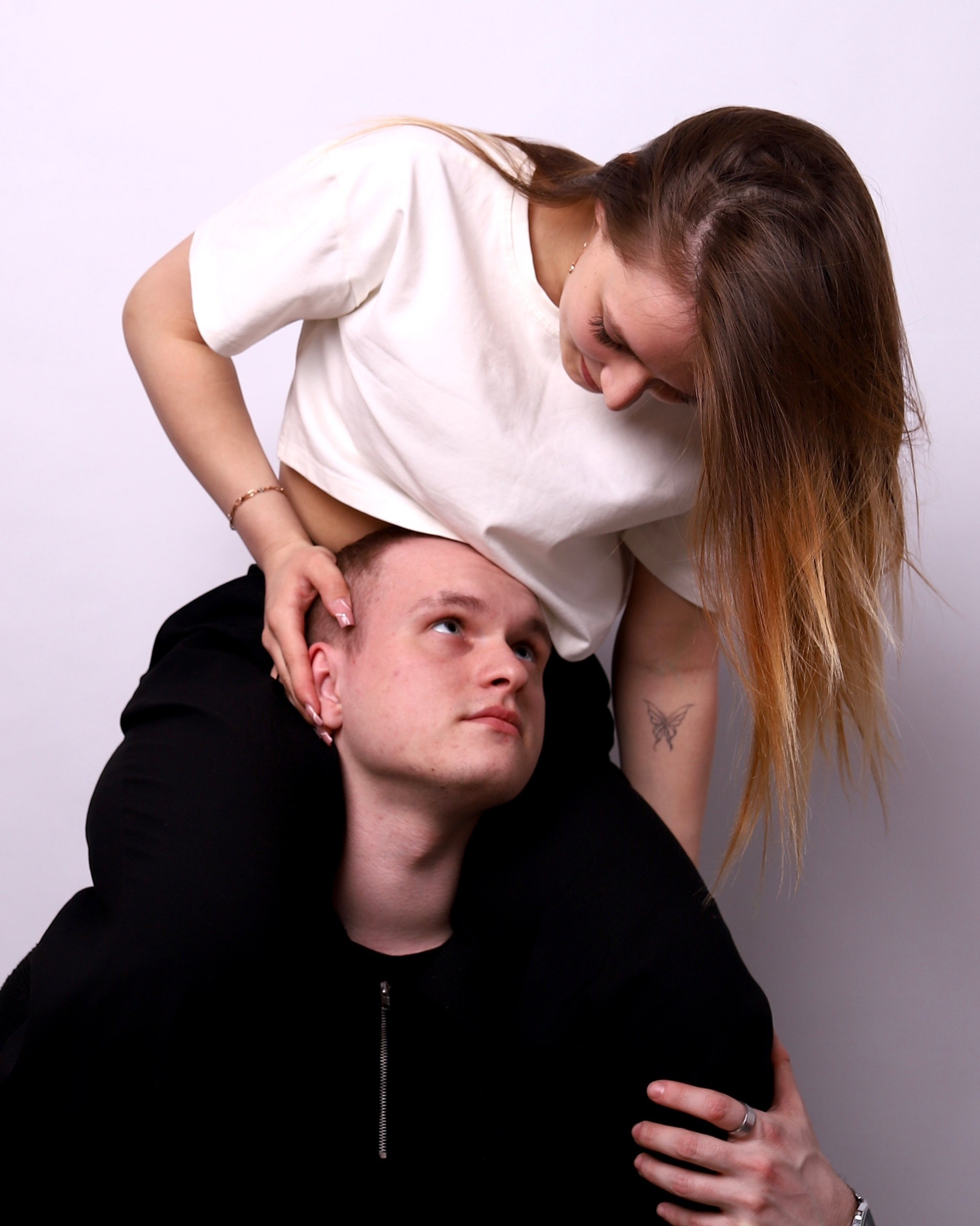 Реальные фотографии наших гостей. Фотостудия самообслуживания. Студия без фотографа в Твери