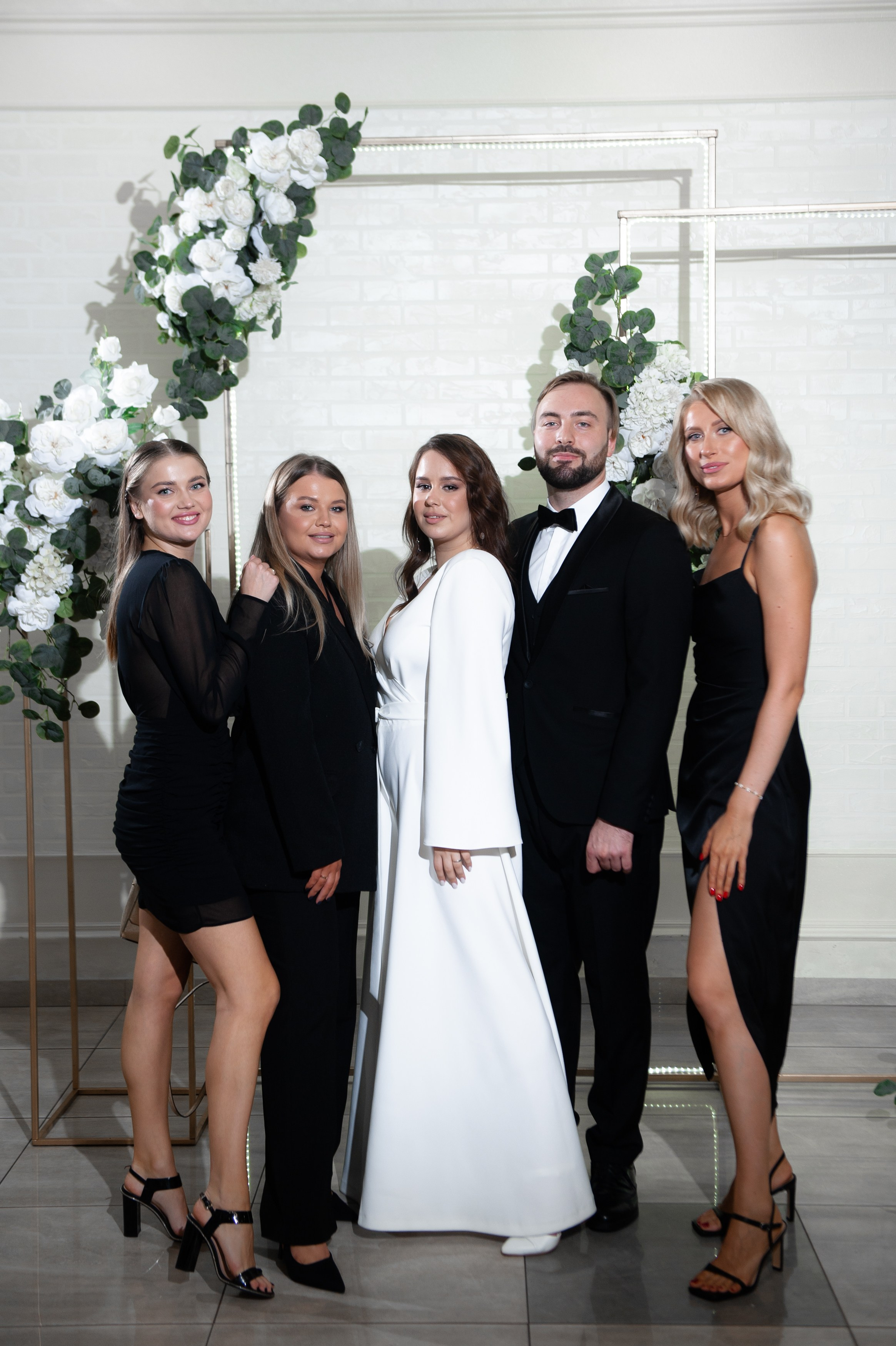 Дмитрий и Анастасия. Главная