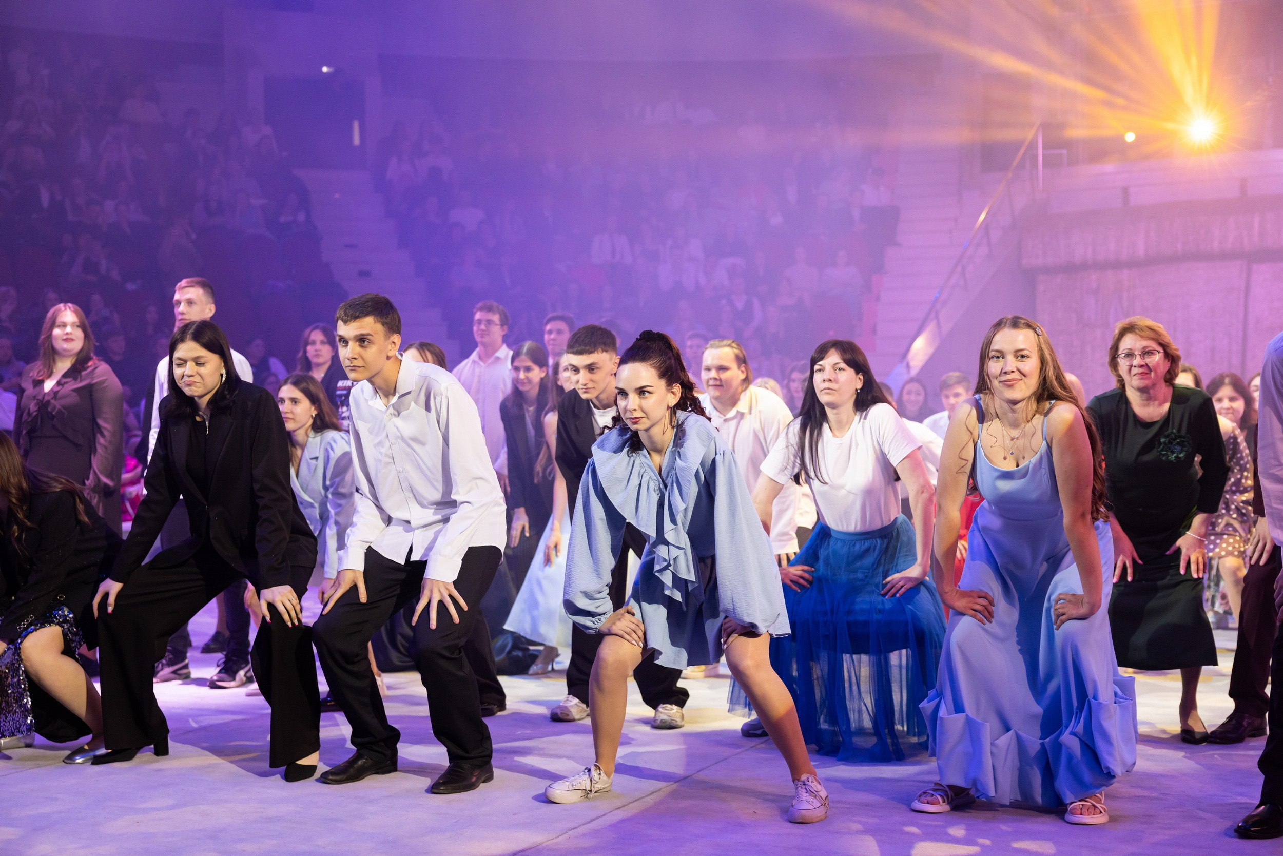 Городской бал выпускников (24 июня 2025). Репортажный фотограф Алексей Пирязев