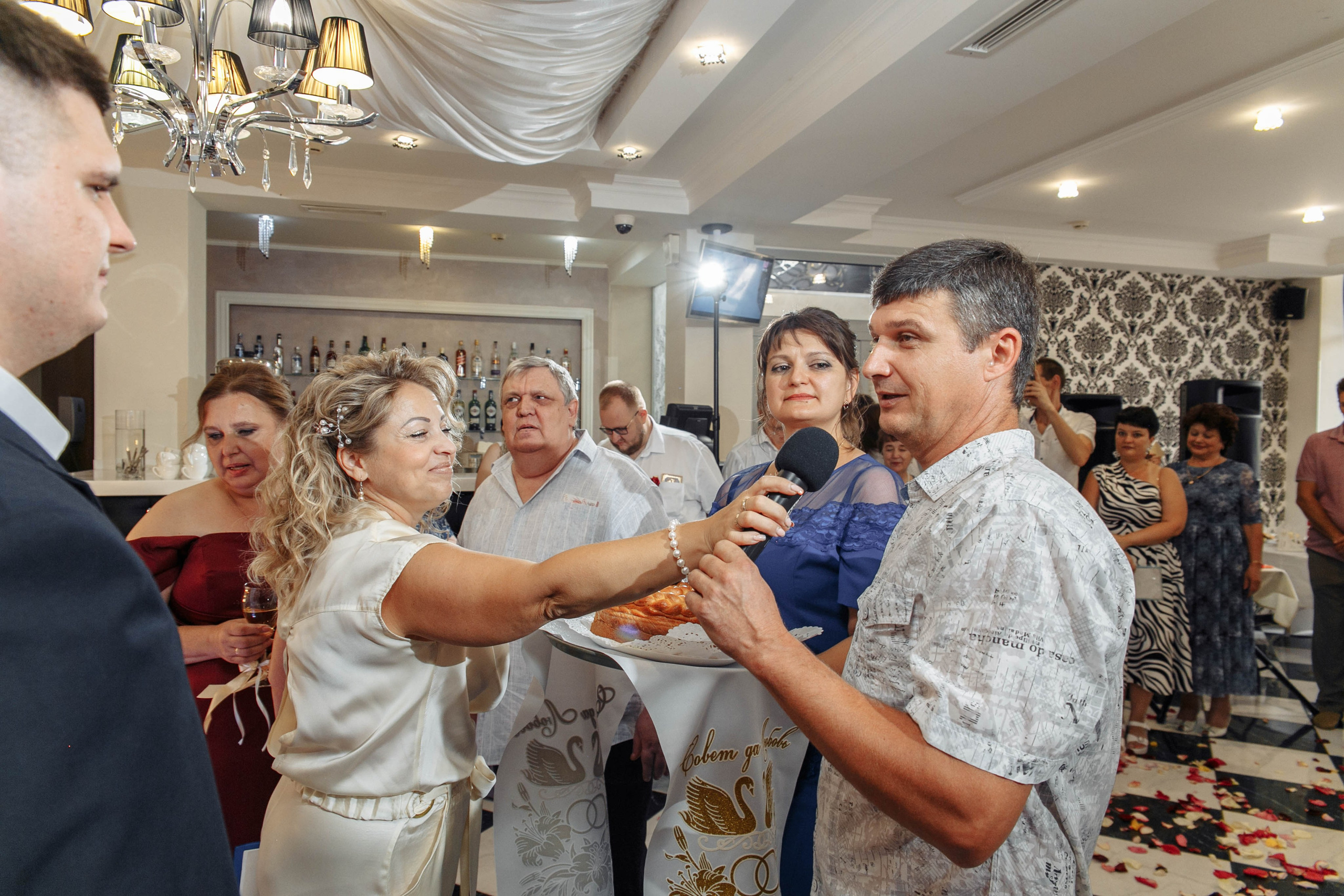 Татьяна и Виктор: настоящая русская свадьба. Событийный фотограф Максим Бескоровайновнов