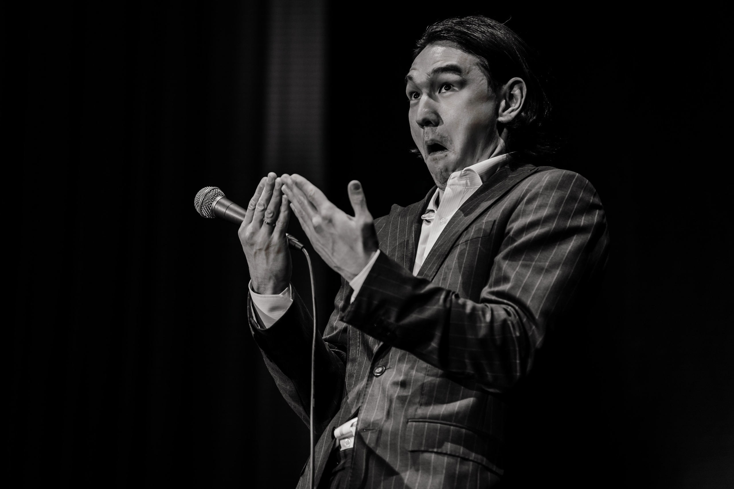 Сольный концерт Нурлана Сабурова. Свадебный и репортажный, фуд фотограф в Новороссийске Евгений Александриди