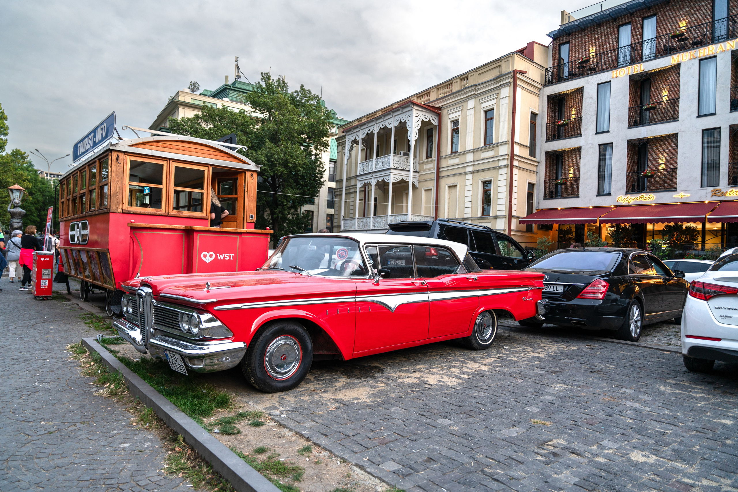 ТБИЛИСИ. ПОБУДЬ ЗДЕСЬ И ЦЕЛЕЕ БУДЕТ ЭТОТ МИР