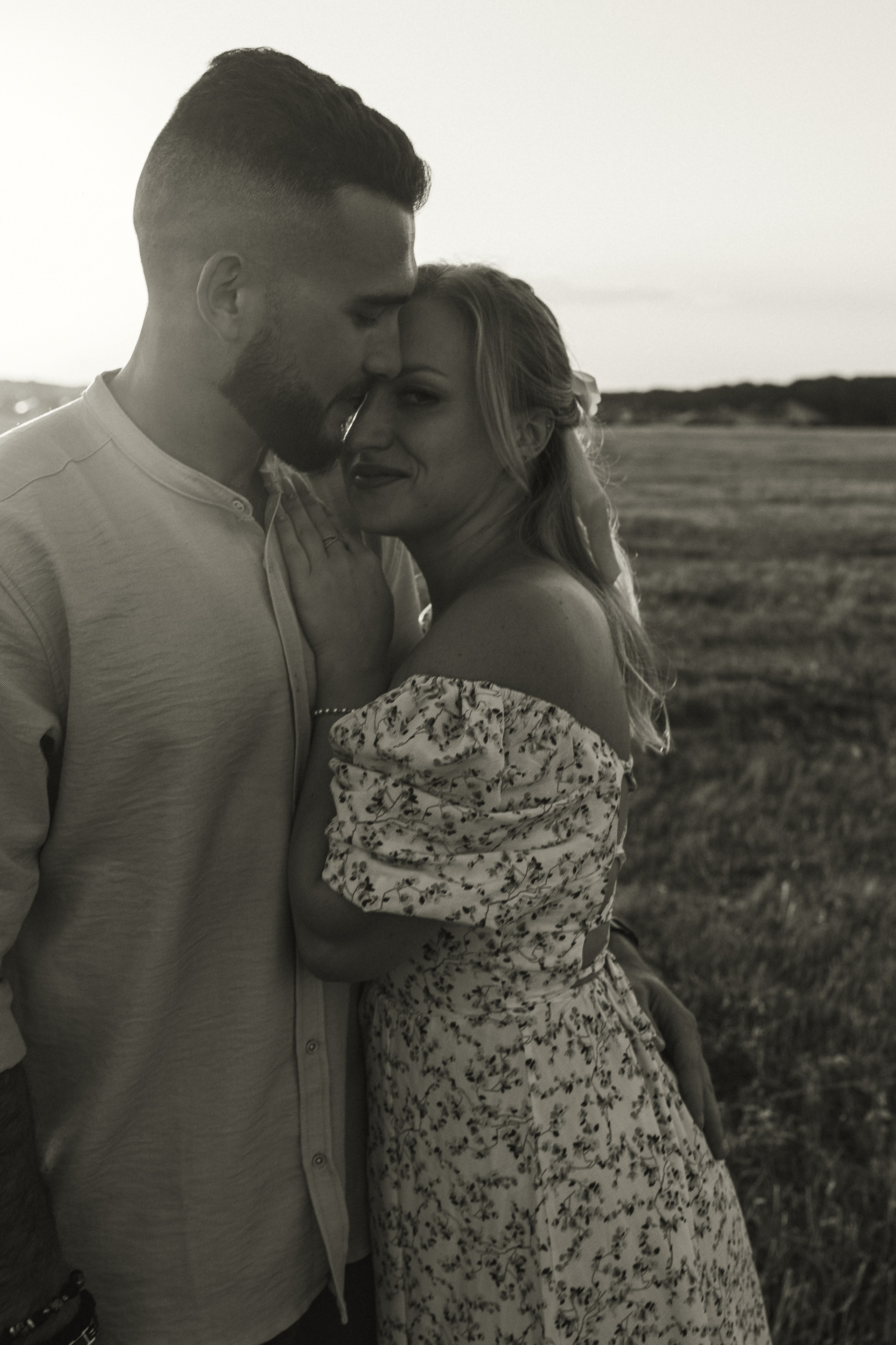 Закат на поле-Love story. Фотограф в Ставрополе Svetlana Matveeva