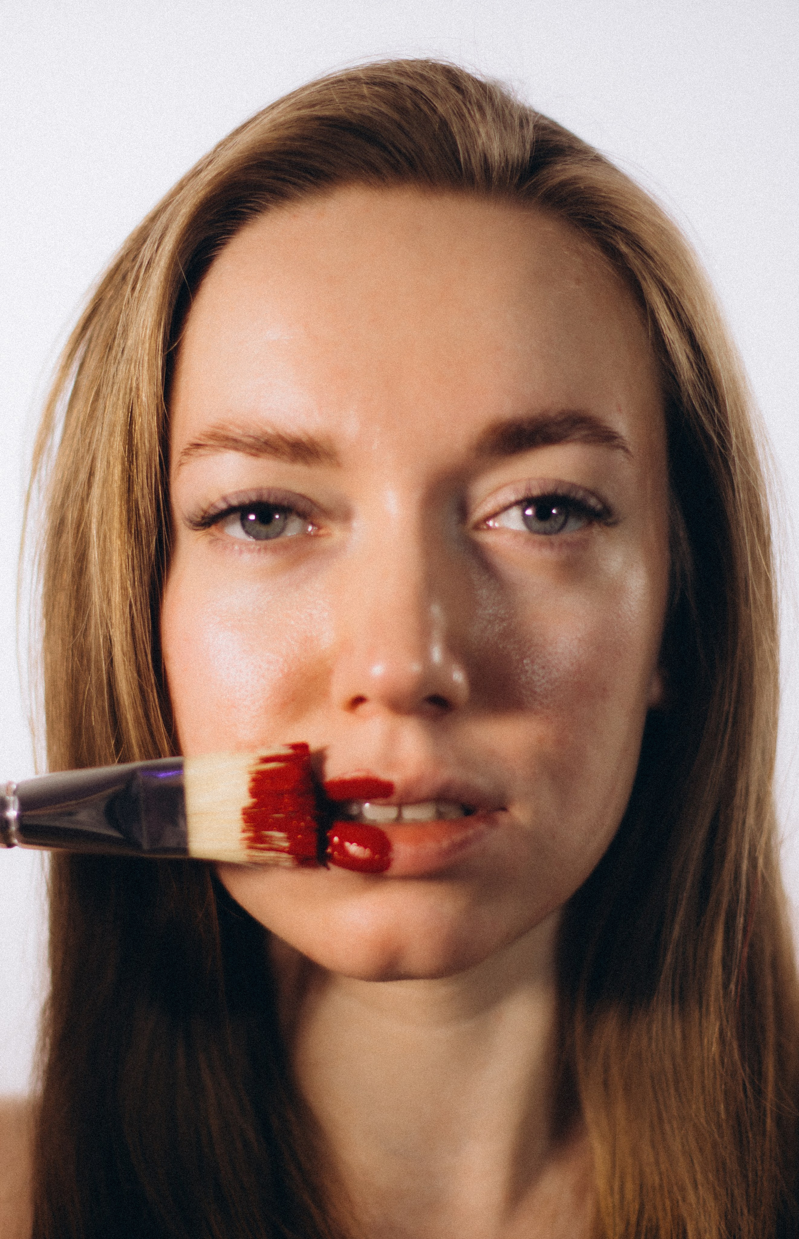 М А Р И Я. Портретный и уличный фотограф в Санкт-Петербурге Сергей Кутьин