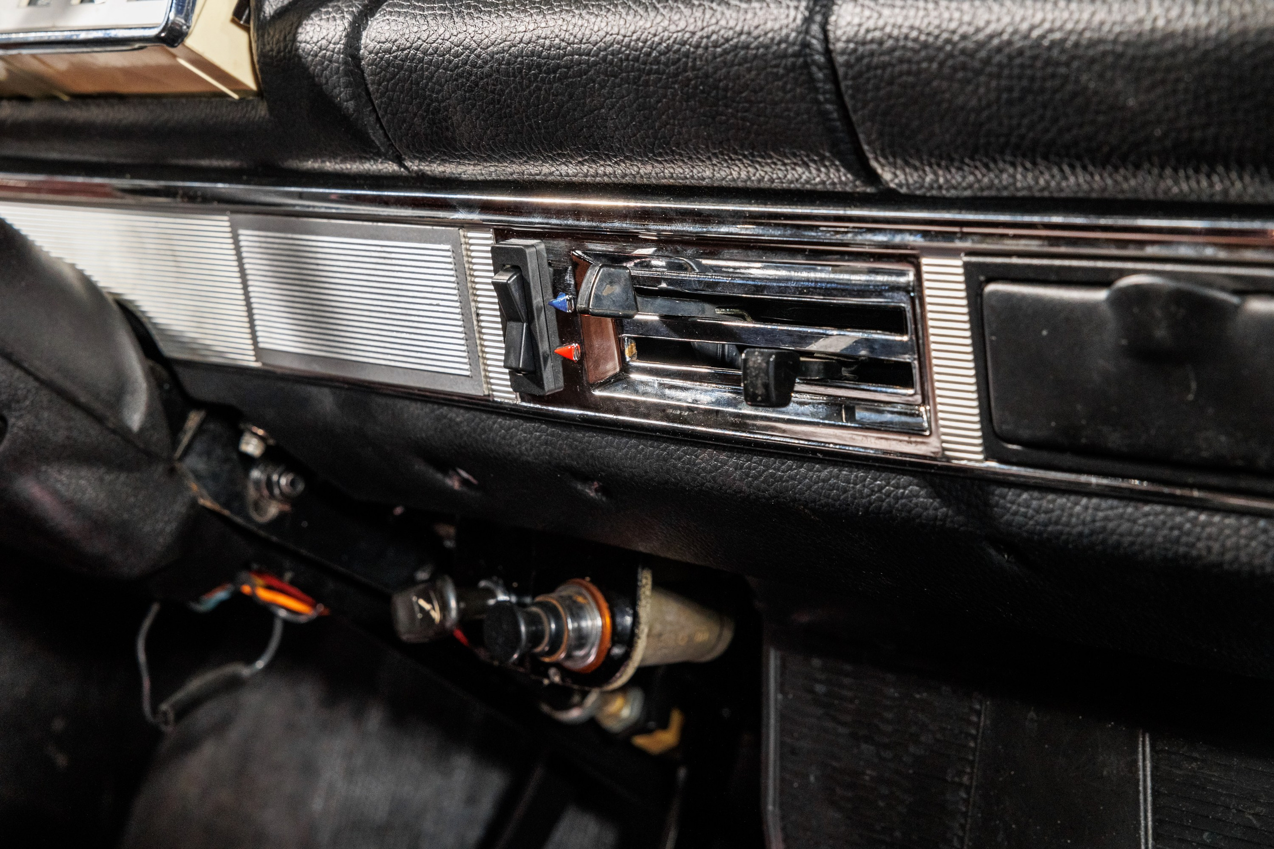 Автомобильная фотосъемка ВАЗ 2101 после реставрации в Бюро "Наследие"