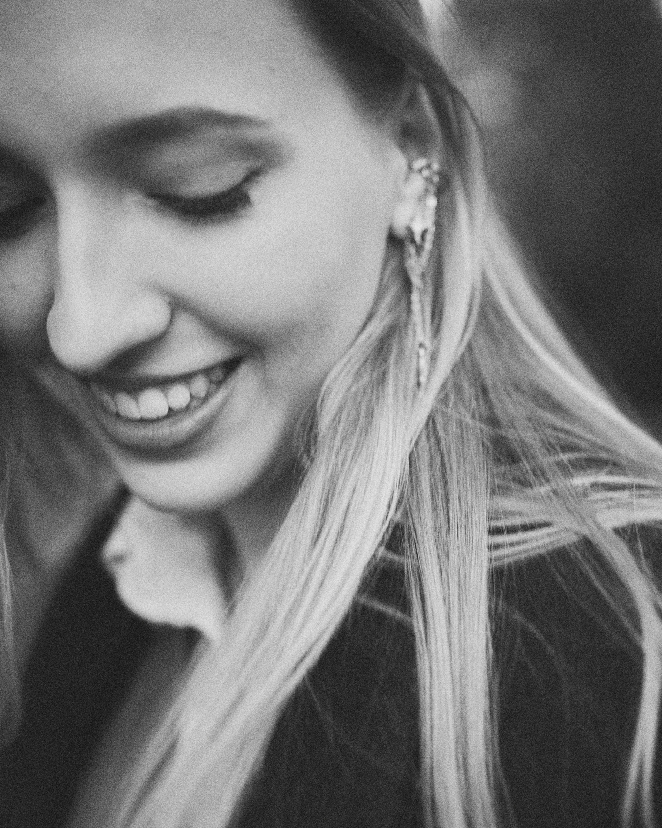 Женский портрет на природе — естественный свет и красота. Фотограф в Хабаровске Дмитрий Лемешков