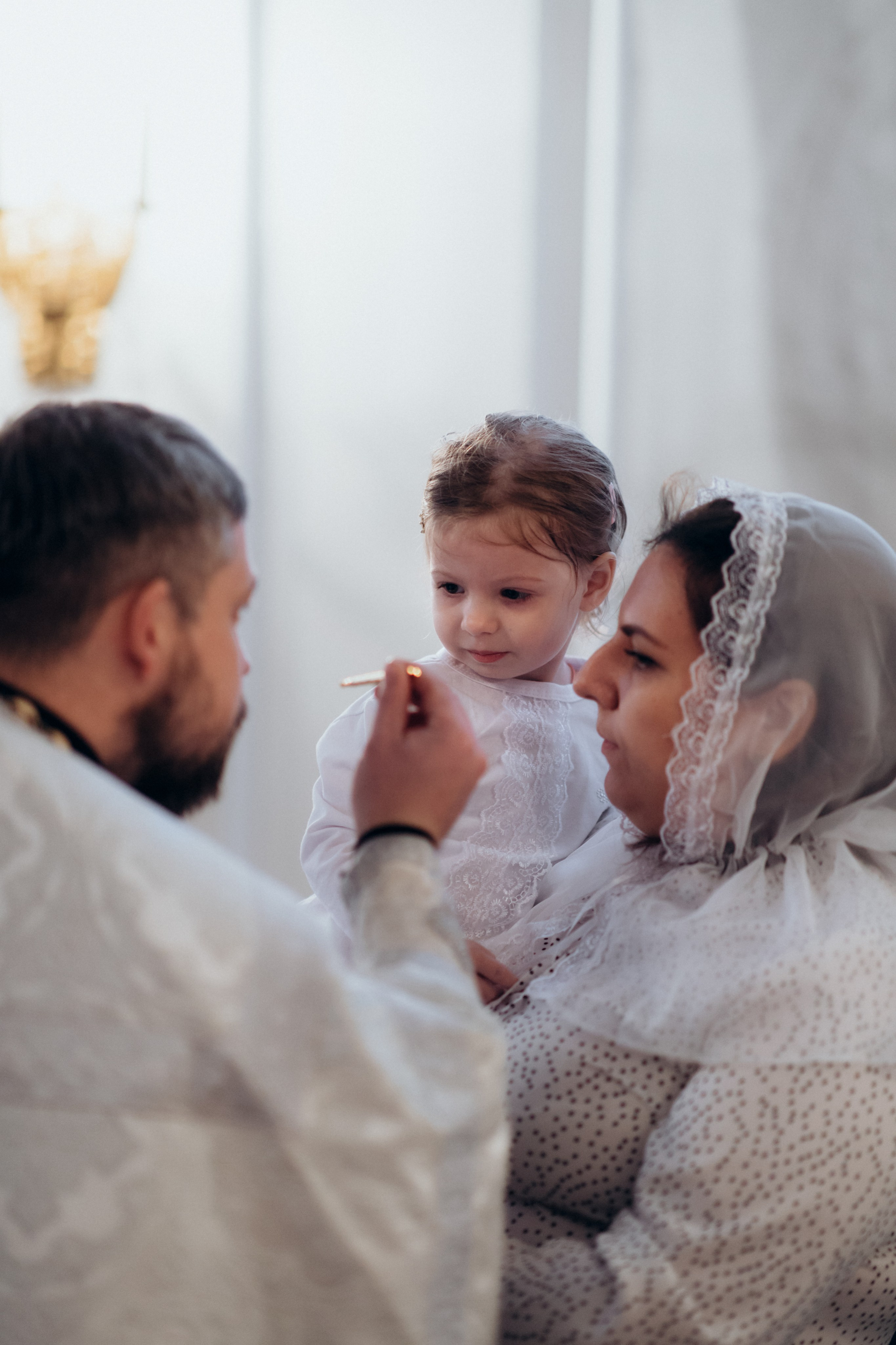 Крещение Веры. Фотограф на крещение в Рязани. Семейный фотограф