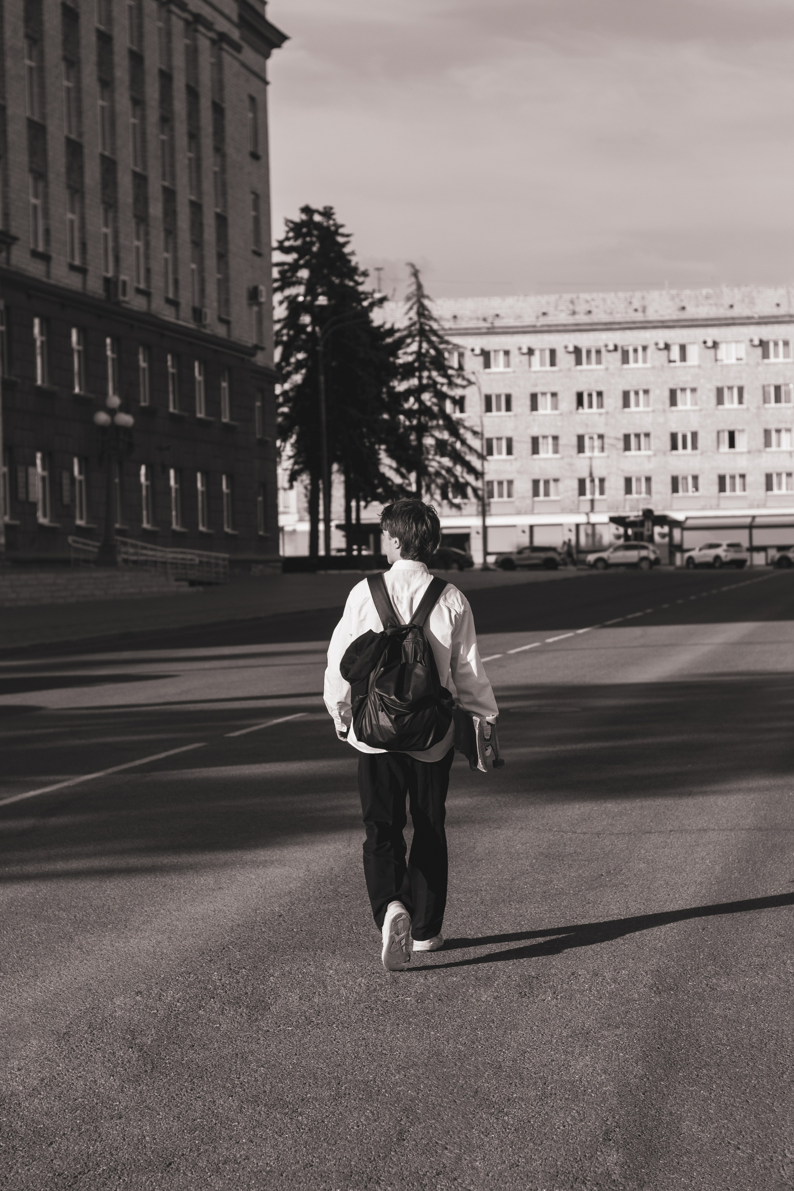 Уличная съемка — Александр. Портретный фотограф в Орле. Готовые фото за 3 дня! Помощь в позировании. Советы по организации