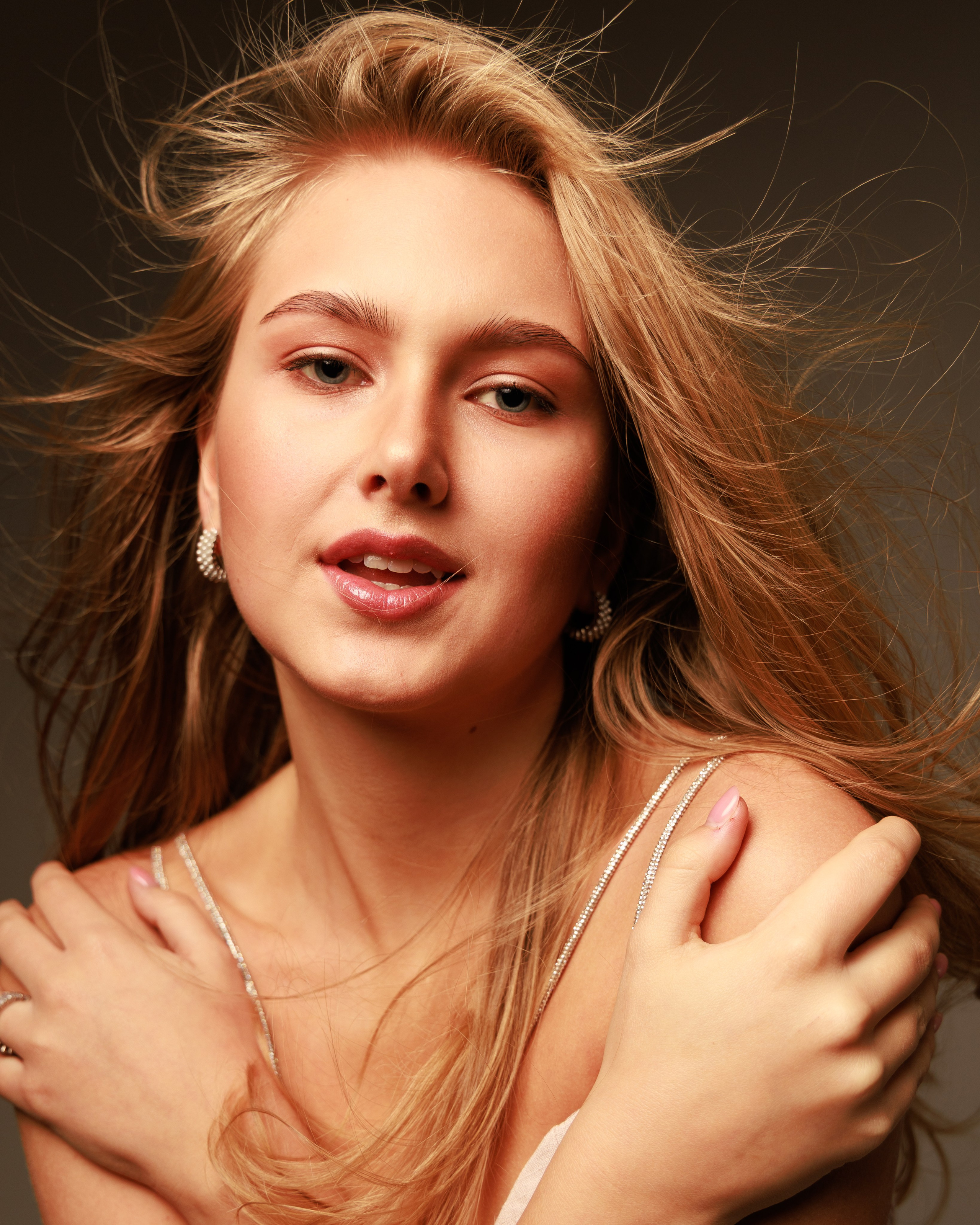 Before / After. Retoucher|post-production Anna Dubnitskaya