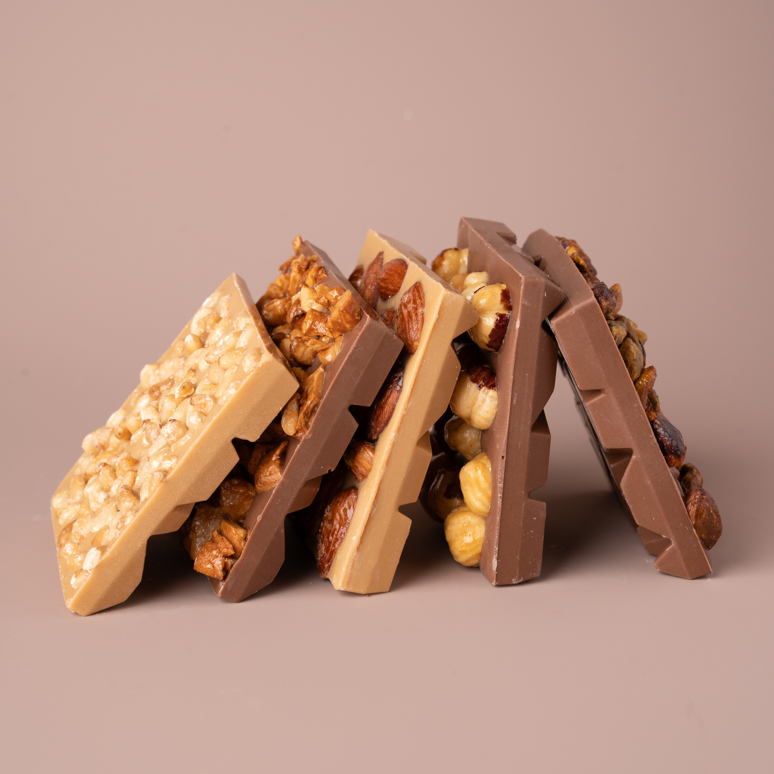 Съёмка шоколада для маркетплейса ozon и wildberries, и для социальных сетей. Предметный фотограф Санкт-Петербург