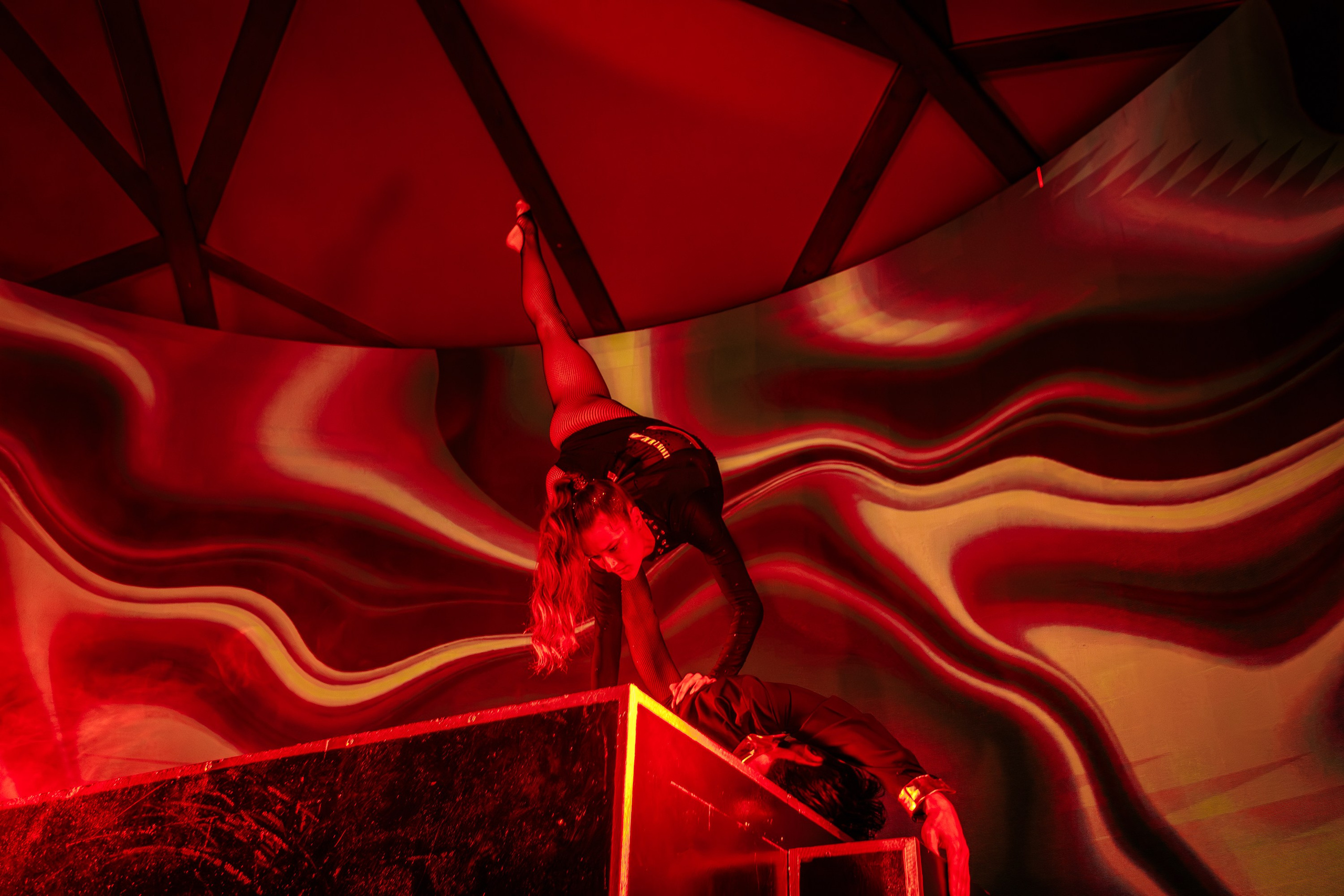 PTIZZA SHOW. Gold & Black in Ptizza Bar_Ялта_6.07.2025. Аминов Руслан | Фотограф