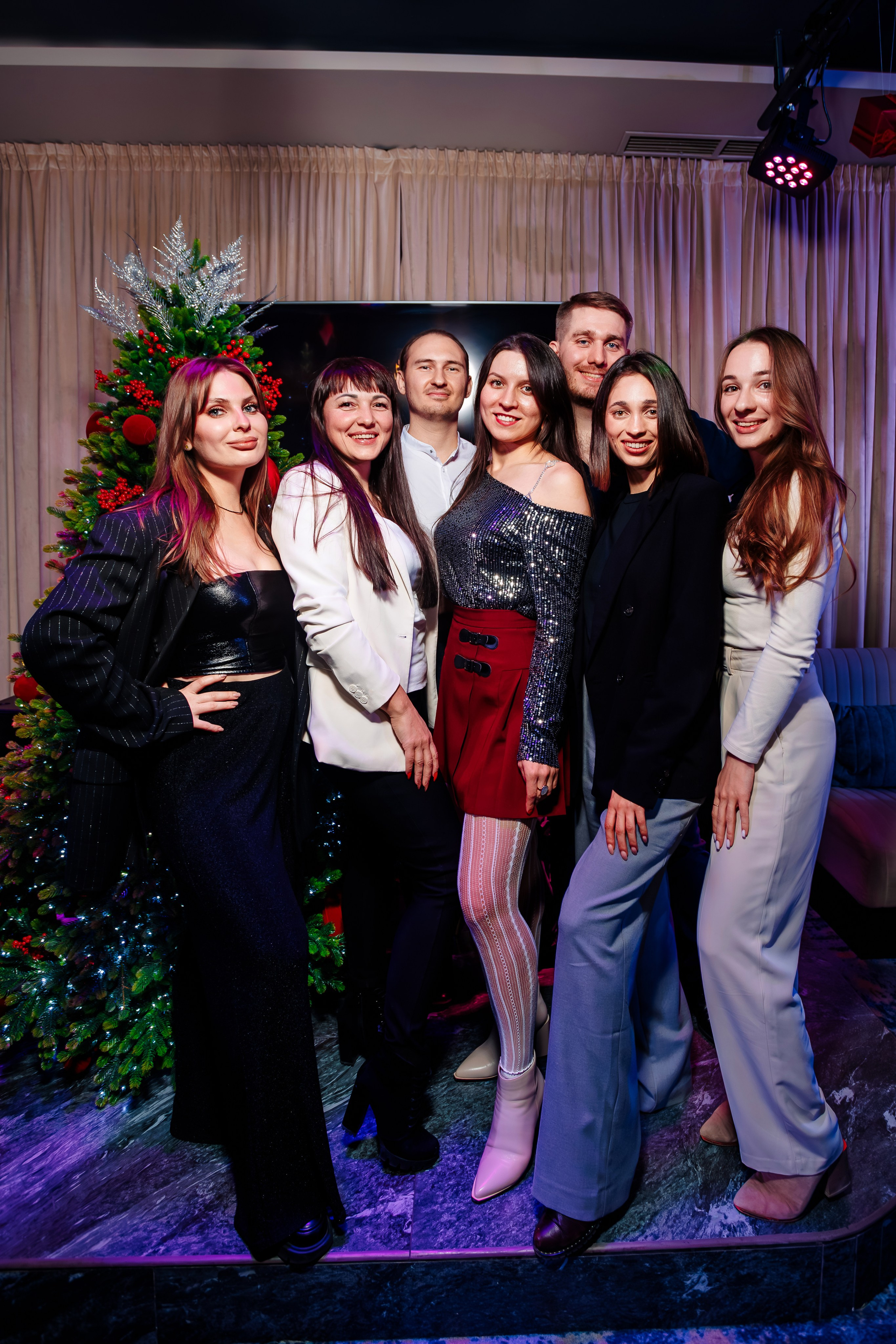 Вечеринка в караоке клубе «IMPERIAL JOY"_Ялта_27.12.2025. Аминов Руслан | Фотограф