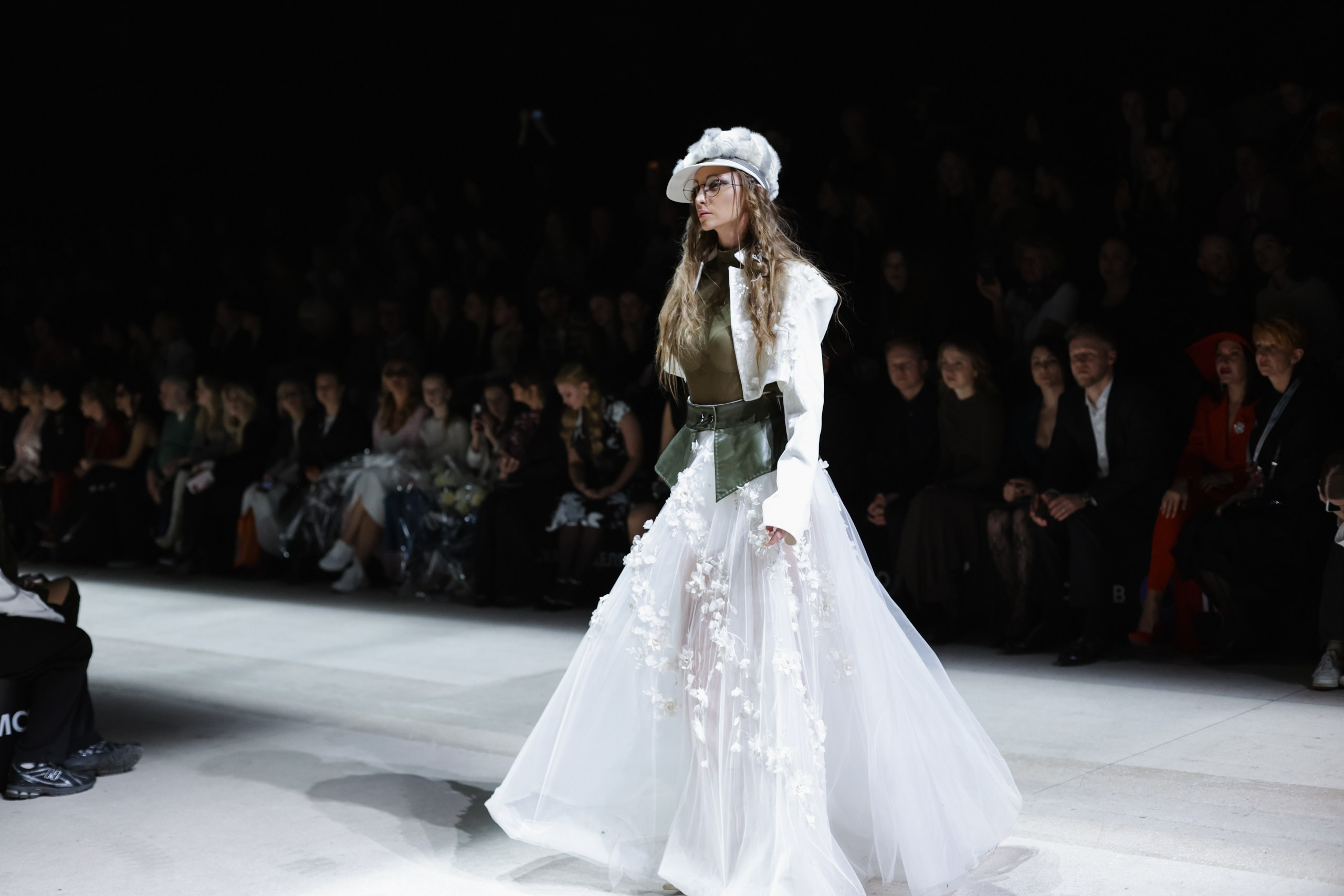 Показ IGOR GULYAEV — Moscow Fashion Week 19/03. Jane Kudryavtseva | MODEL PHOTO, PORTRAIT & EVENTS