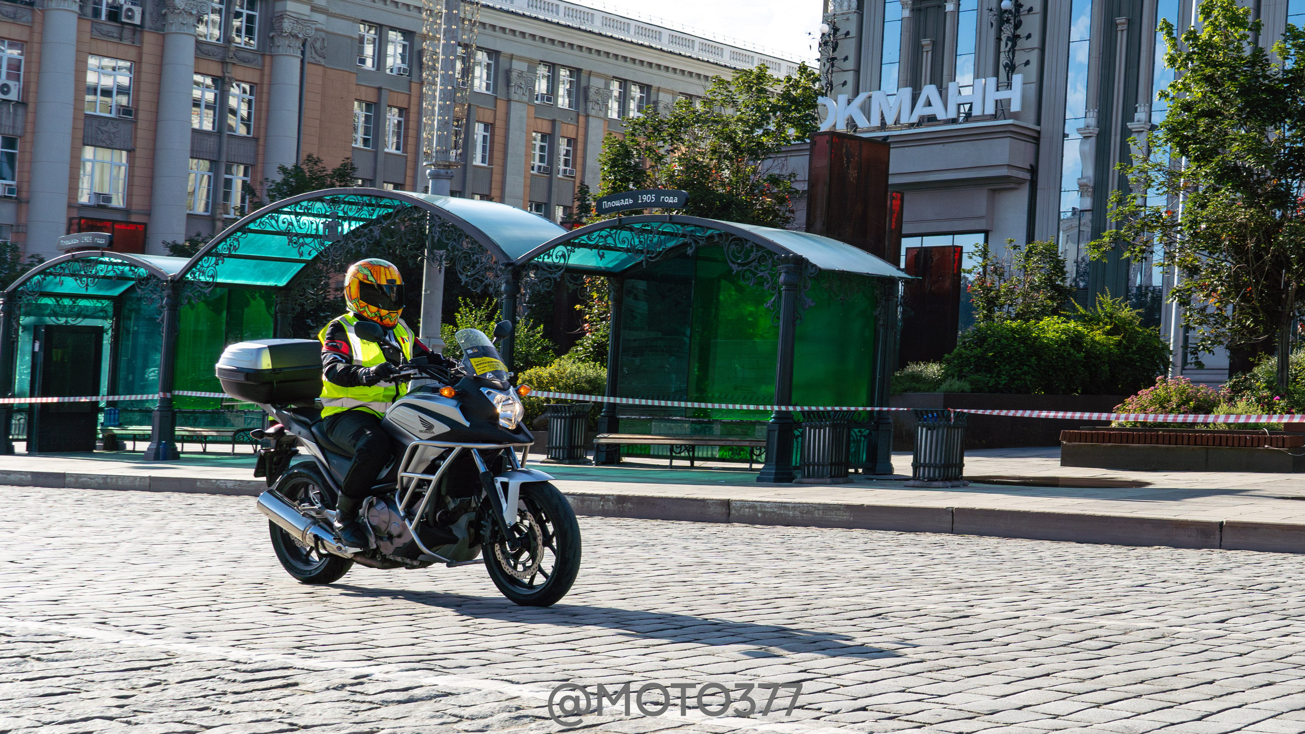 IRONSTAR Ekat 2025. Moto377