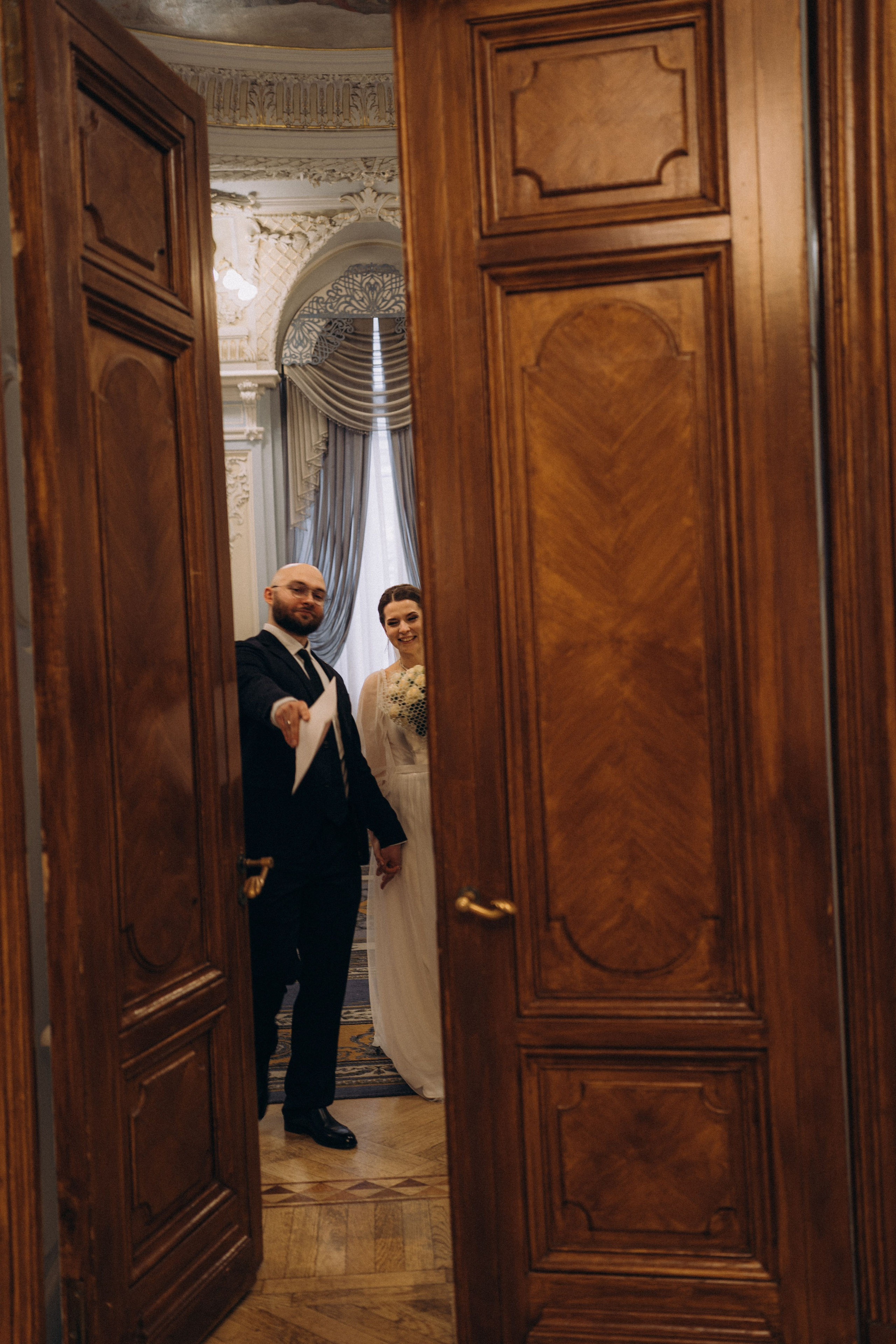 СВАДЕБНАЯ СЬЕМКА ВО ВТОРОМ ДВОРЦЕ (ДЕКАБРЬ) ТАКЖЕ СЬЕМКА В СТУДИИ НА ЧЕРНЫШЕВСКОЙ. Профессиональный фотограф, Санкт-Петербург — Виктория Богомолова