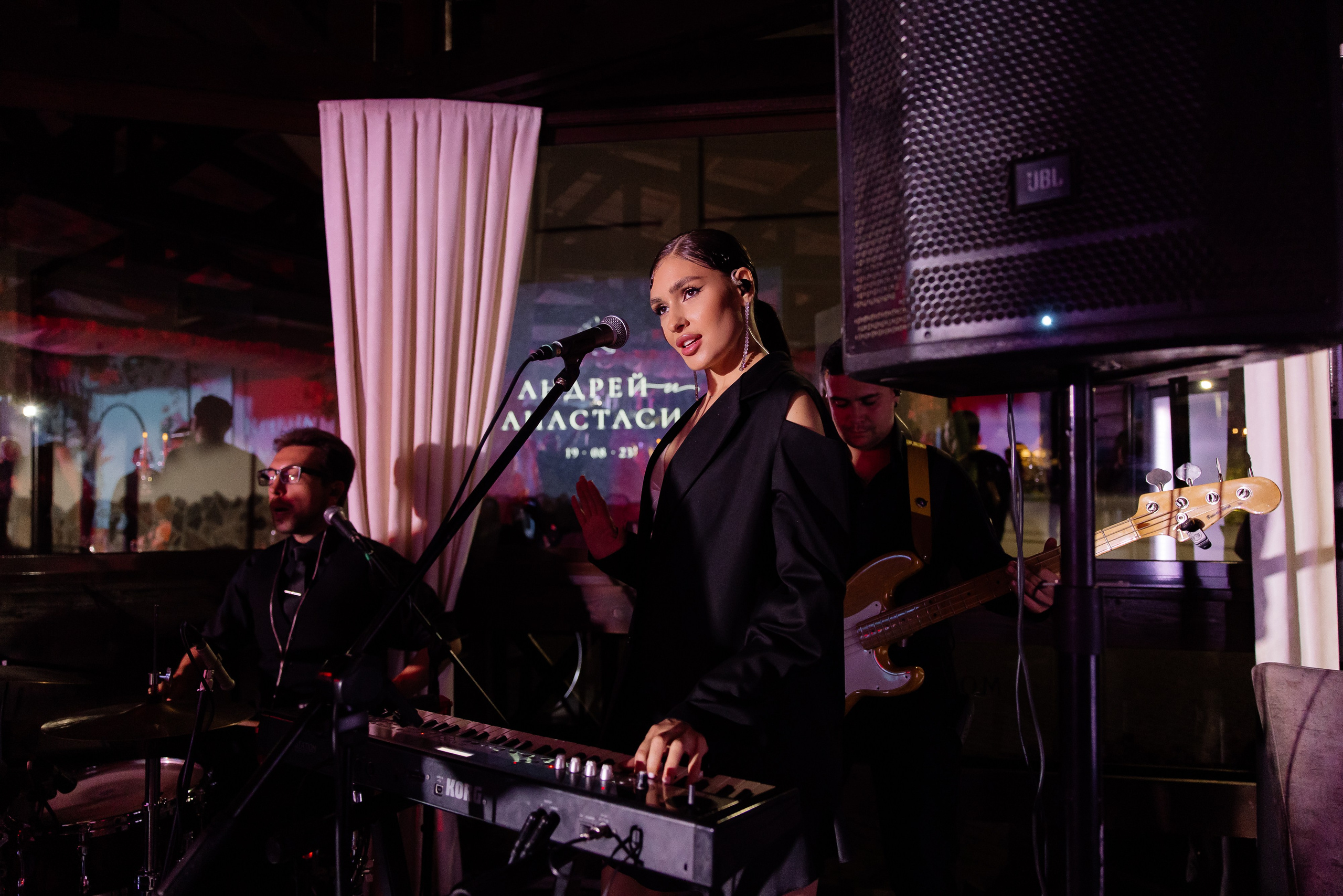 АНДРЕЙ И АНАСТАСИЯ, ПЕГАС. Свадебный и индивидуальный фотограф в Челябинске Евгения Негодяева