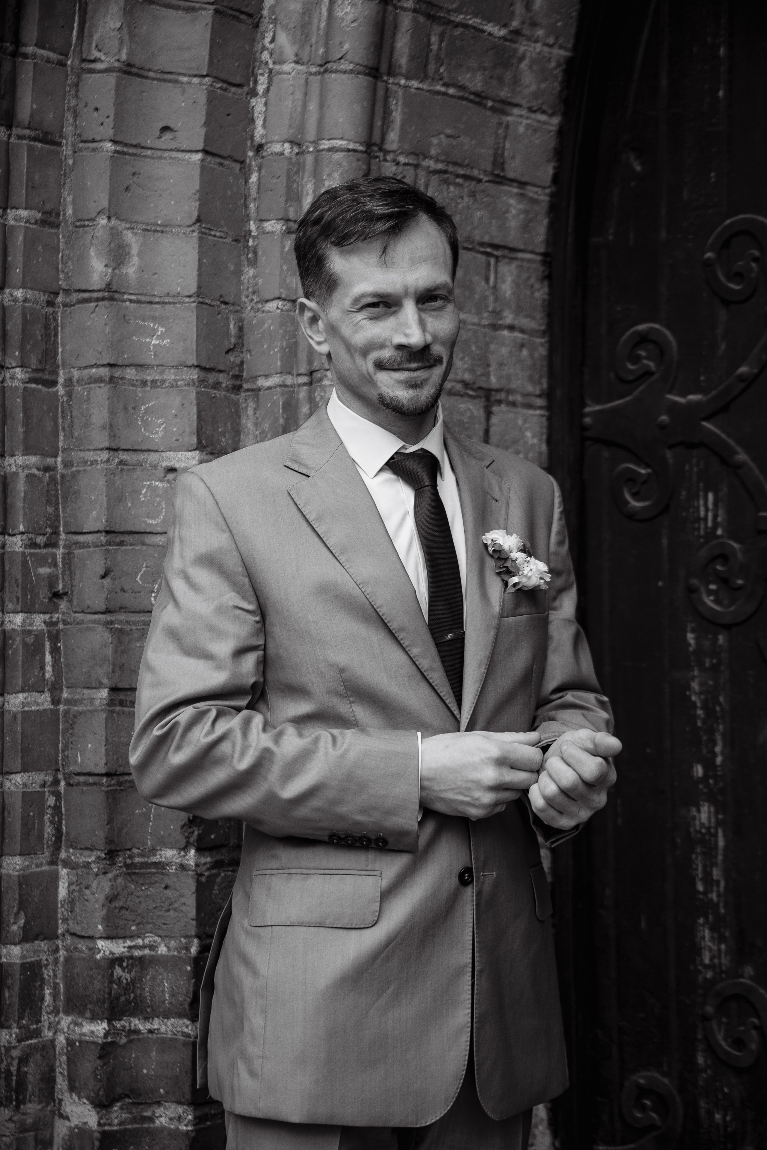 Ирина и Виталий | Остров Канта. Фотограф Елена Медок Калининград