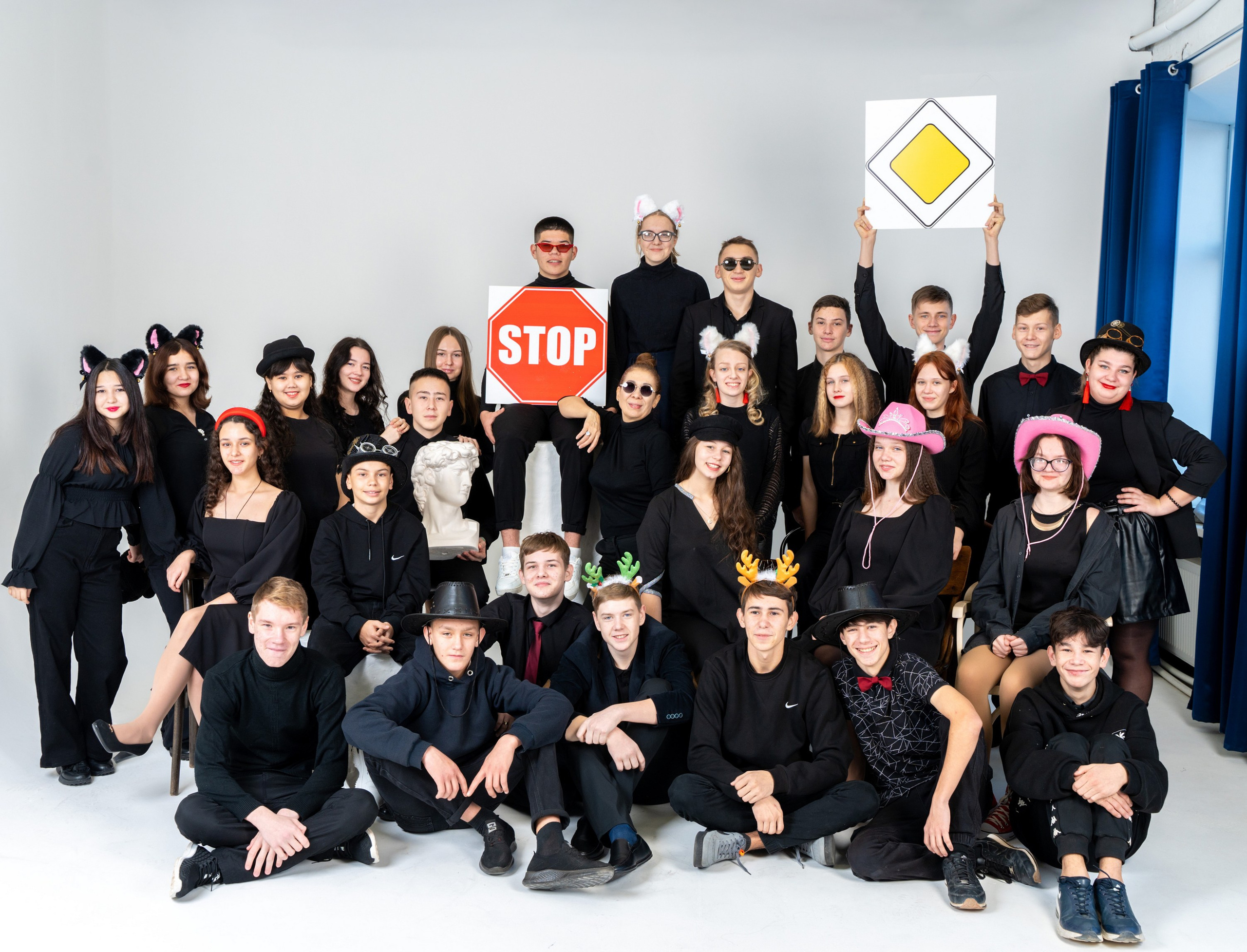 9 — 11 классы. Фотографы в г. Астрахань Сергей и Елена Бовтуновы