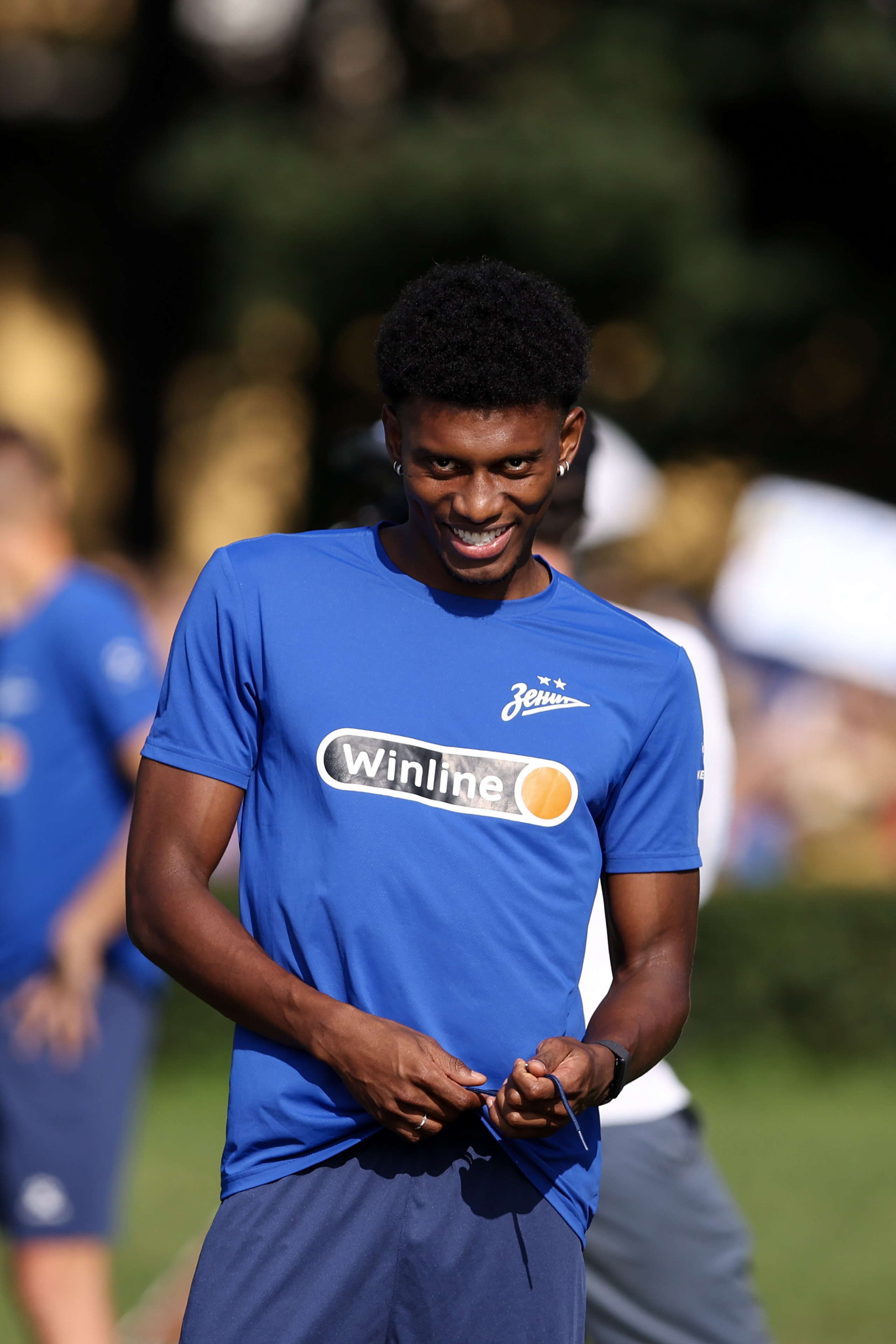 Открытая тренировка ФК «Зенит» Санкт-Петербург. Спортивный и репортажный фотограф Антон Тереханов