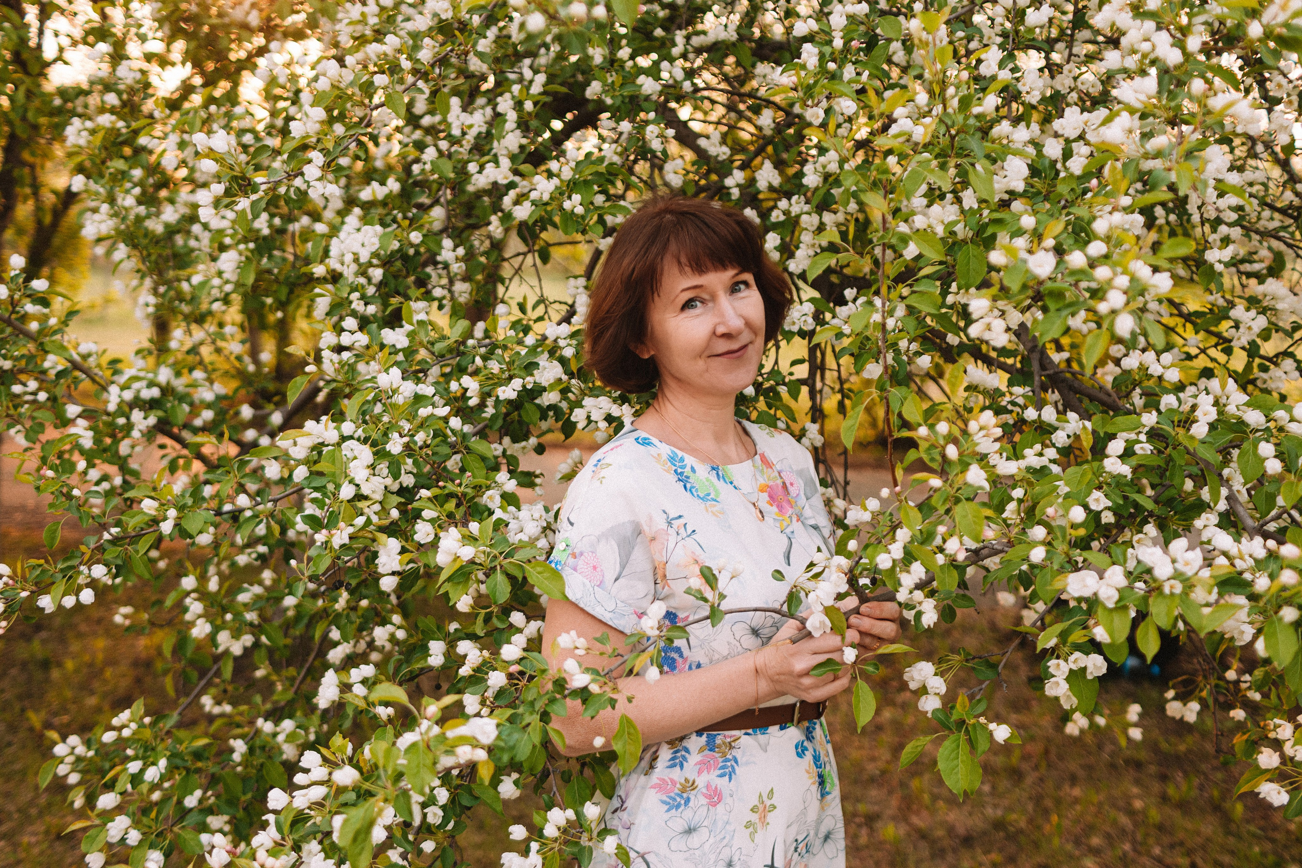 Яблони. Семейный фотограф Тюмень, фотограф на роды Салмина Мария