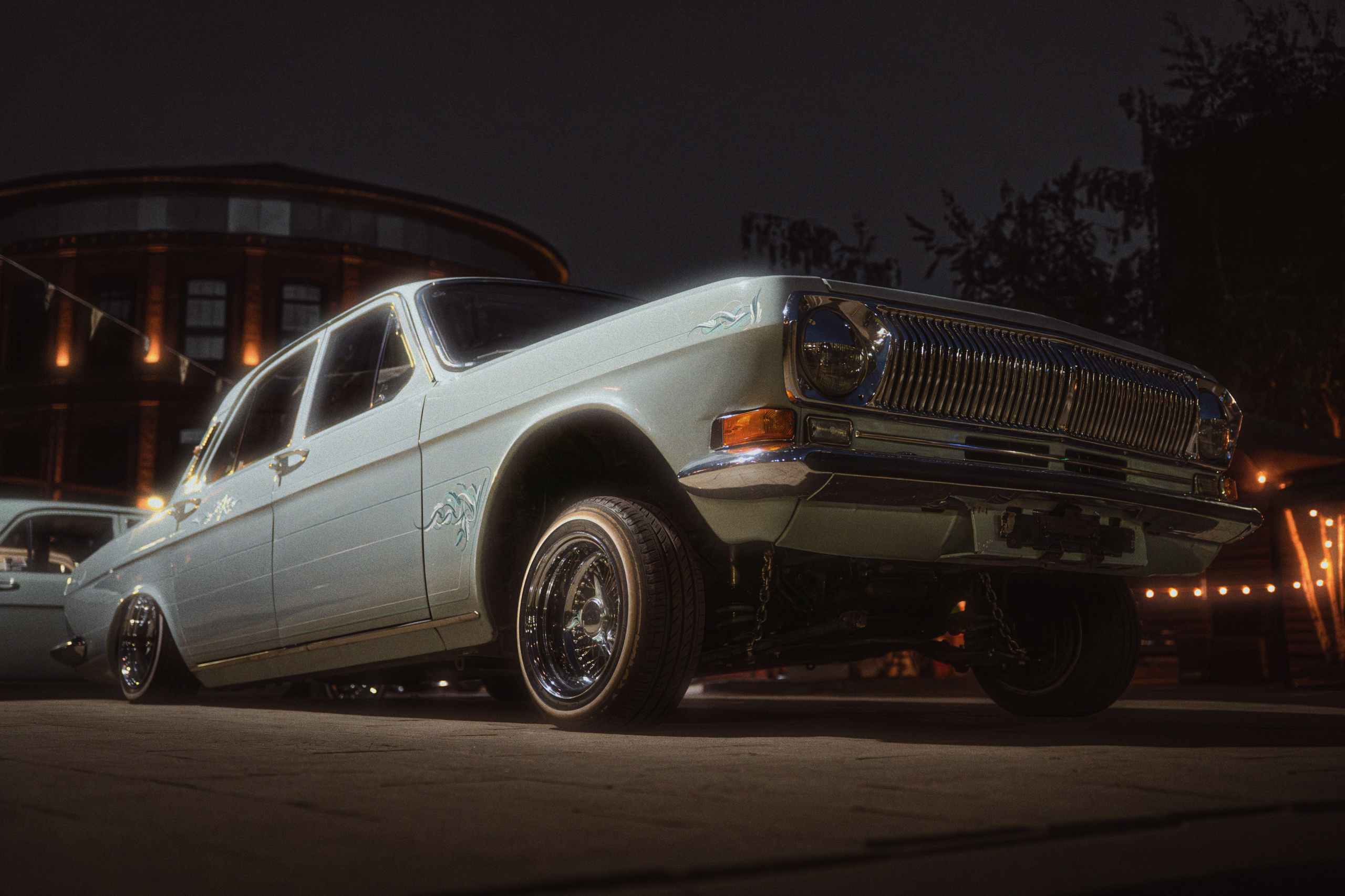 GAZ 24 «Russian Lowrider». Автомобильный фотограф в Москве Дмитрий Глазков