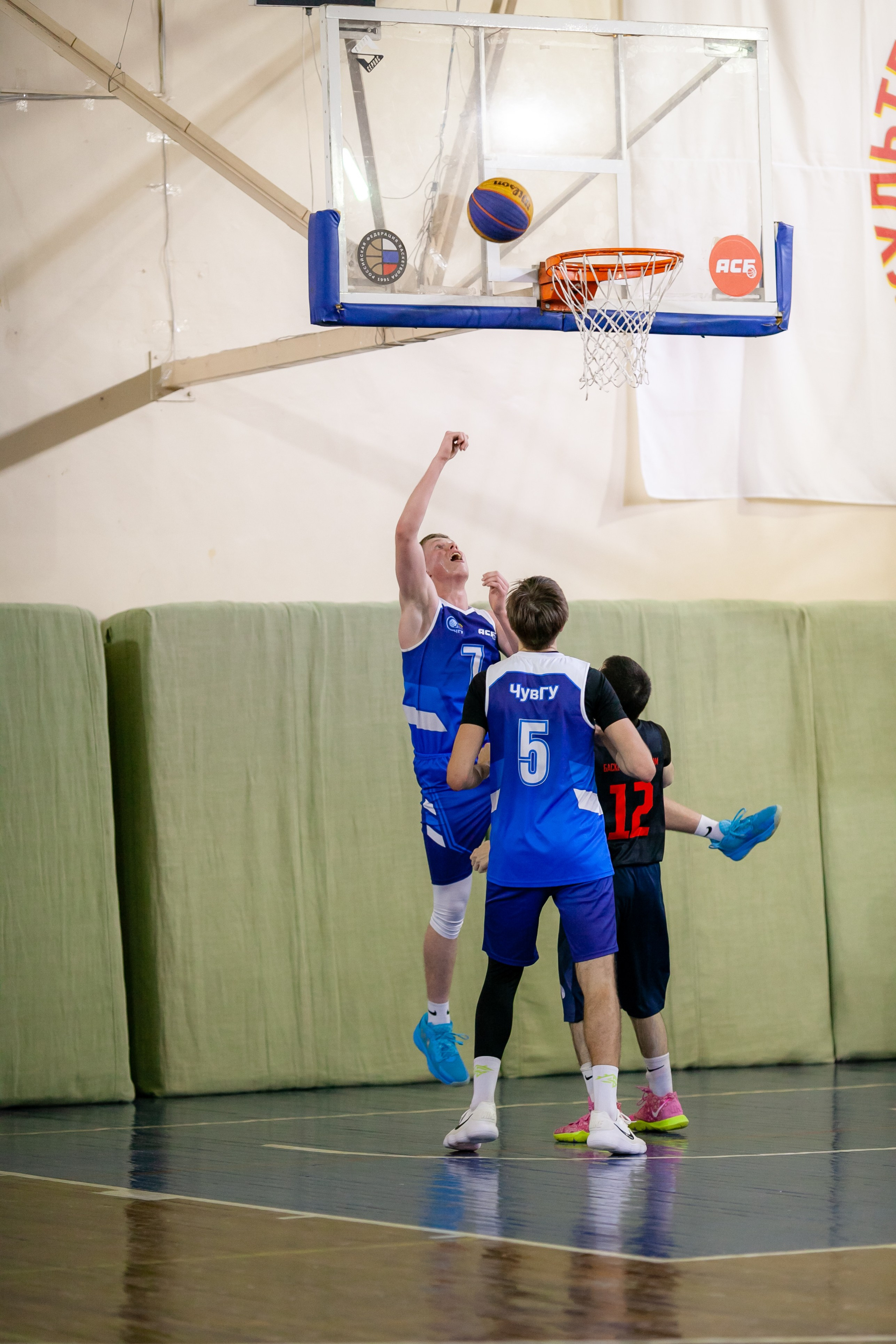 3×3. Фотография