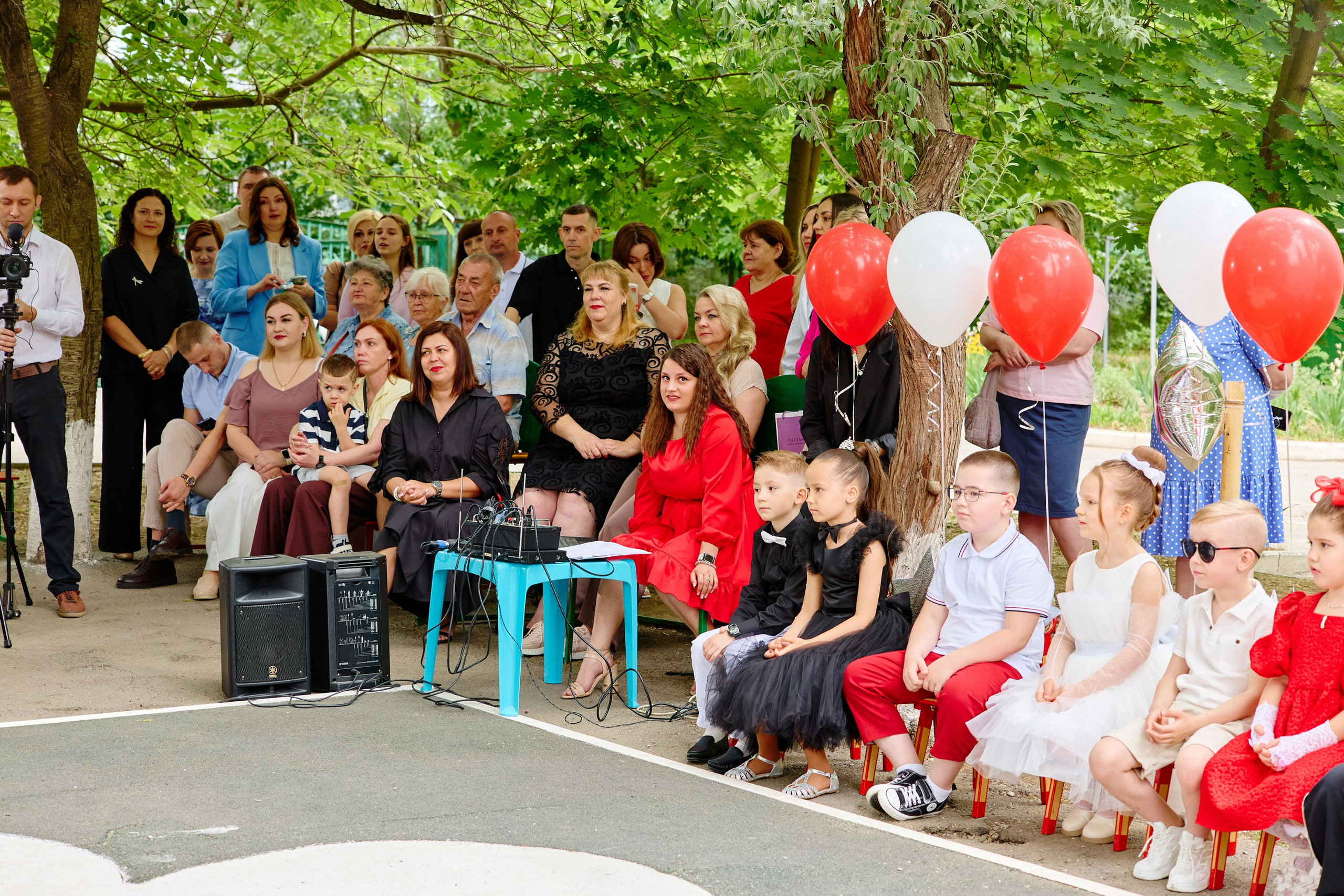 Выпускной 45 сад. Фотограф Выпускные альбомы Таганрог Сергей Коробченко