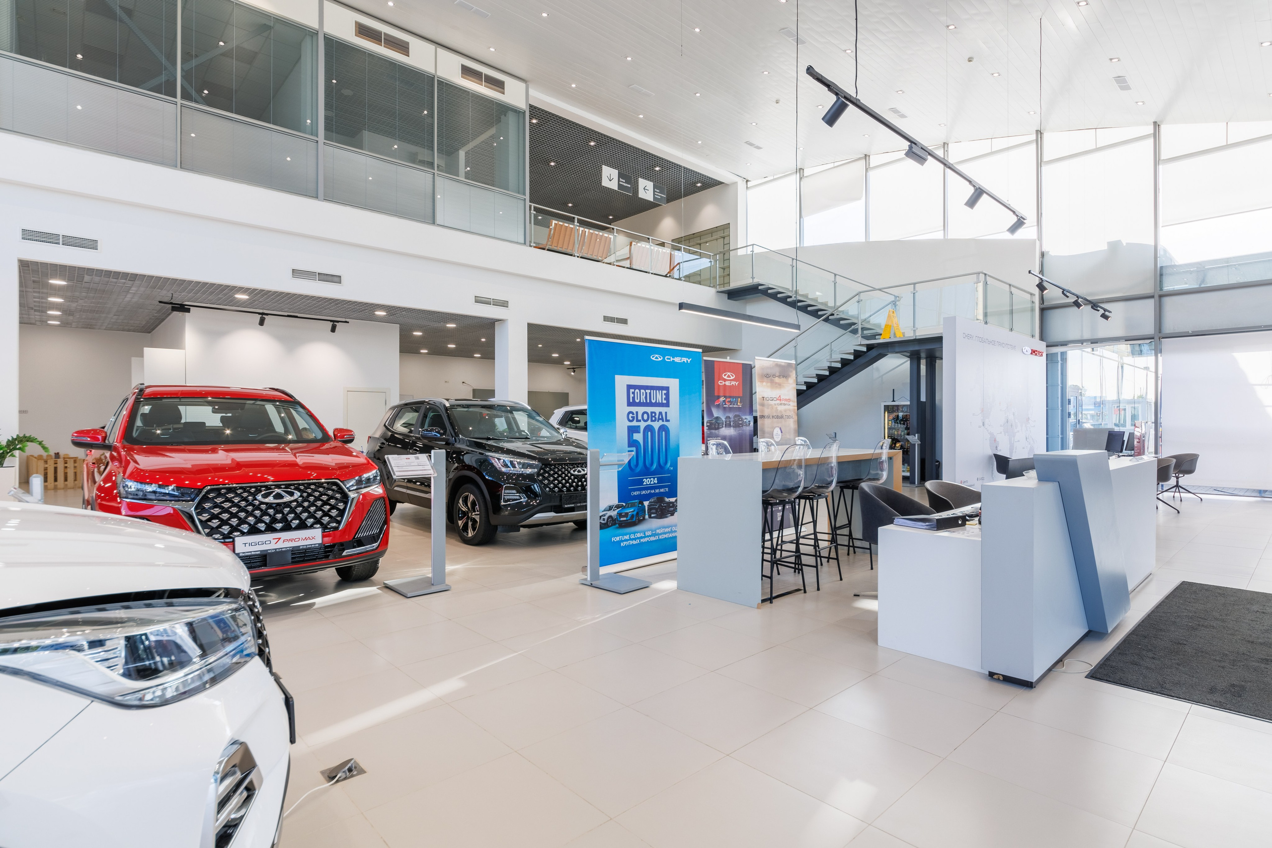 Фото для автомобильного дилерского центра в СПб