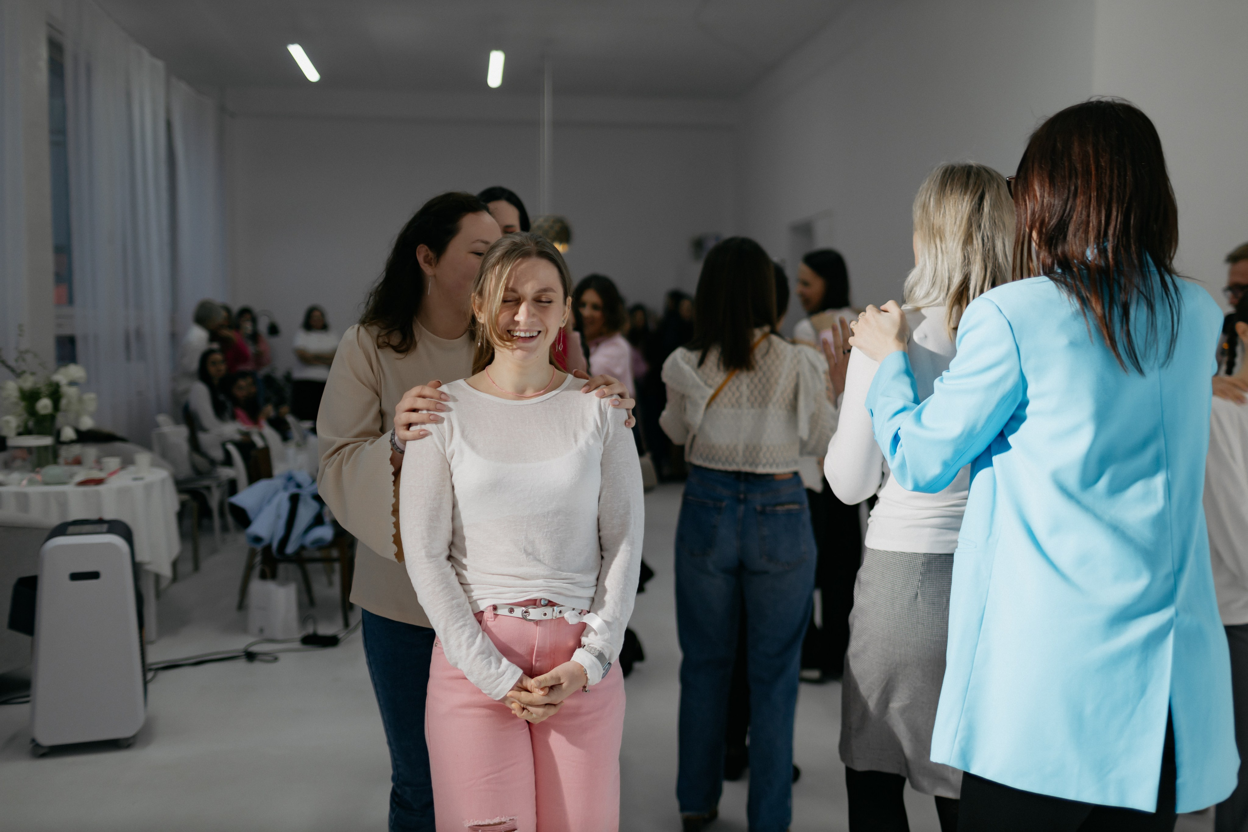 Девичник. Фотостудия «LIGHT ROOM», творческое пространство с полноценной кухонной зоной в Бресте