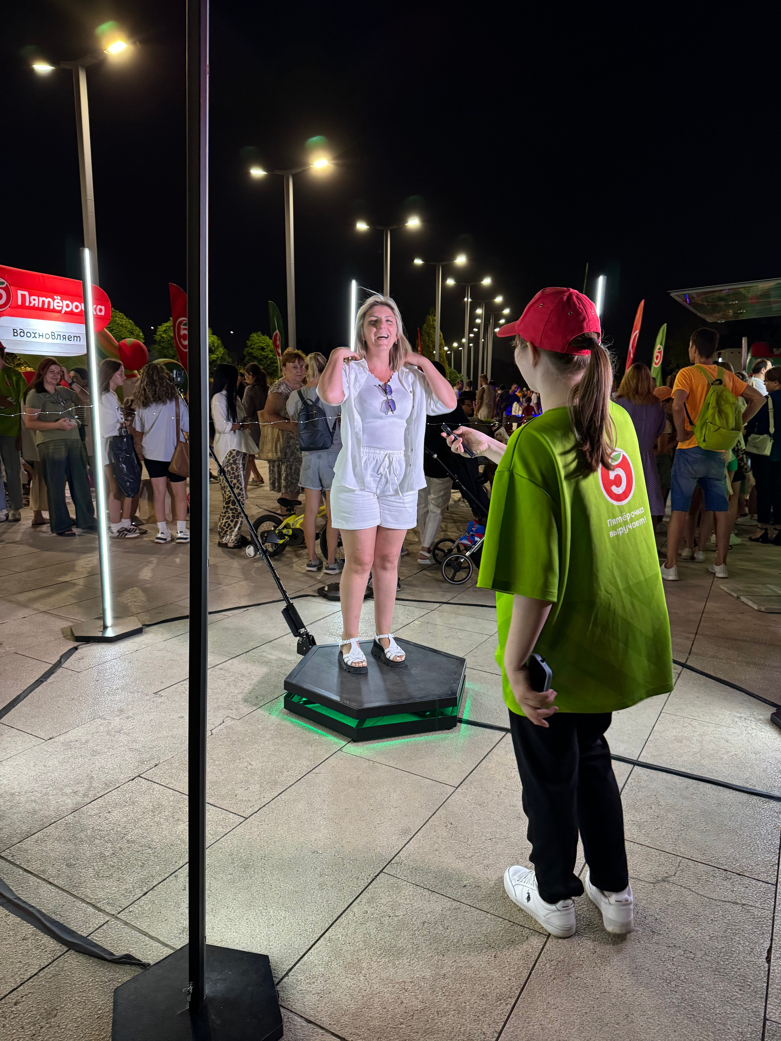 Видео 360 (селфиспинер, видеоспинер, Slowmo). Инсталаб Краснодар фото и видео интерактивы на ваше мероприятие