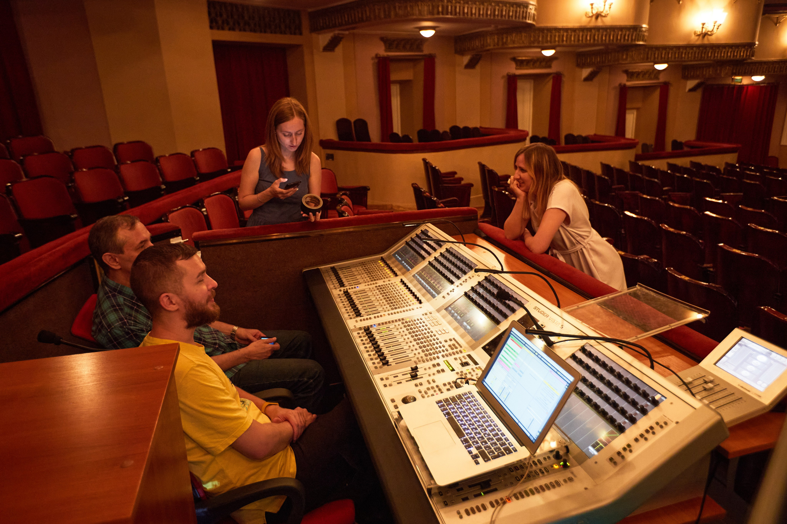 Гастроли Краснодарского театра драмы им. М. Горького в Москве, театр им. Е. Вахтангова. Фотограф Юлия Маринина