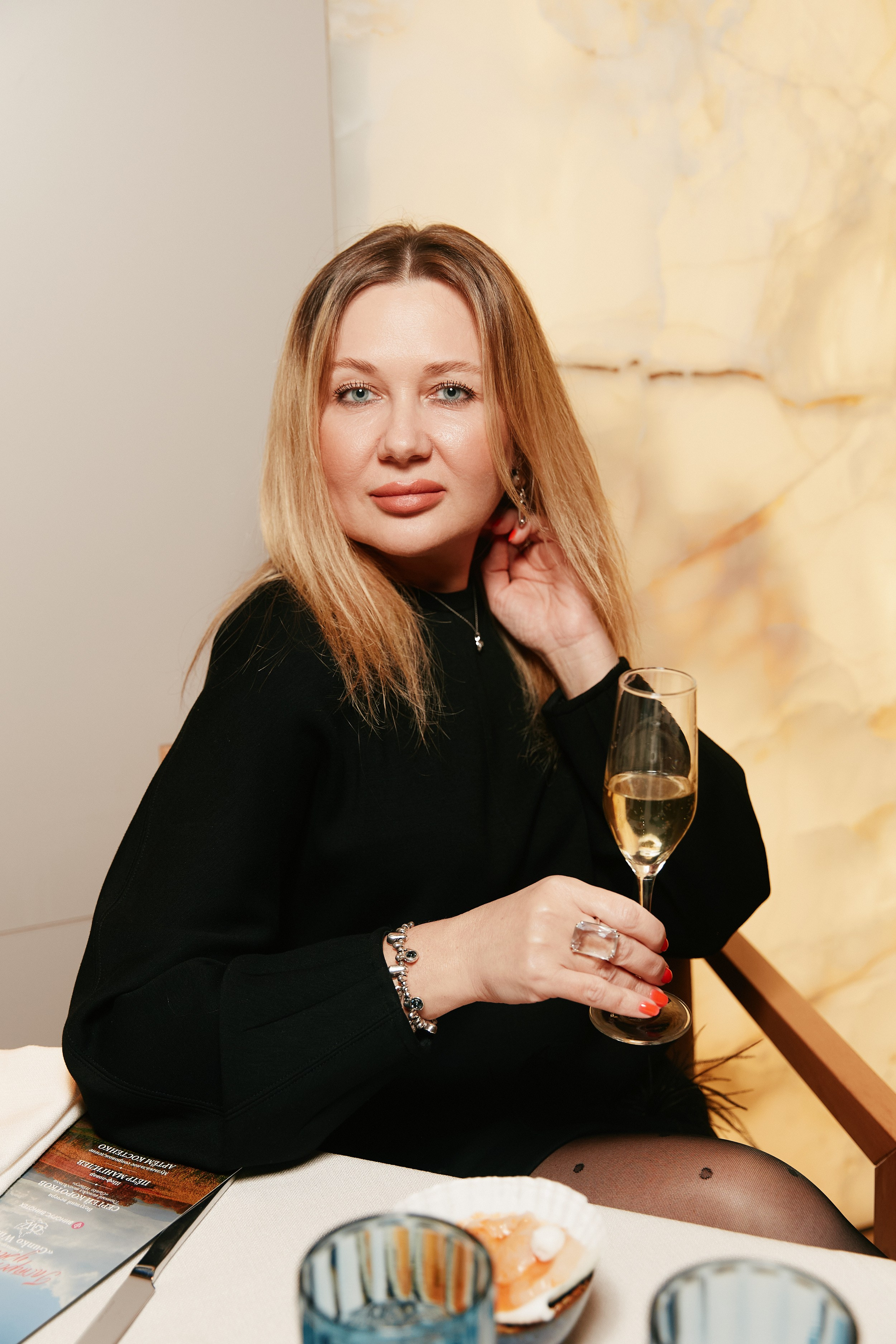 Винный вечер в Мясо&Рыба Marriott 24.04. Свадебный репортажный фотограф краснодар максим дремов дрёмов фотосессия студия цена