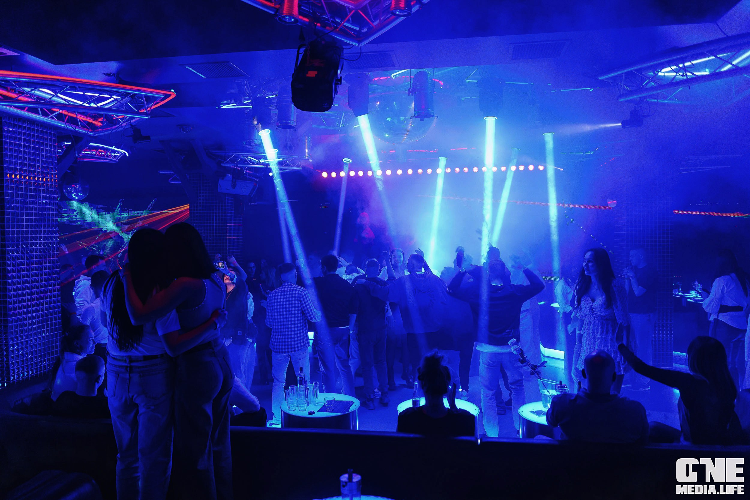 Фоторепортаж из караоке-клуба Эйфория. One Media Life: фоторепортажи, фотоотчеты с мероприятий и заведений