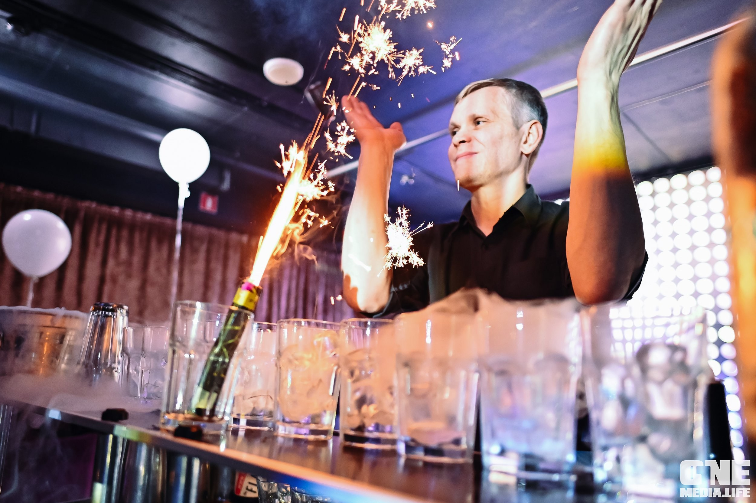 Фоторепортаж из караоке-клуба Эйфория. One Media Life: фоторепортажи, фотоотчеты с мероприятий и заведений