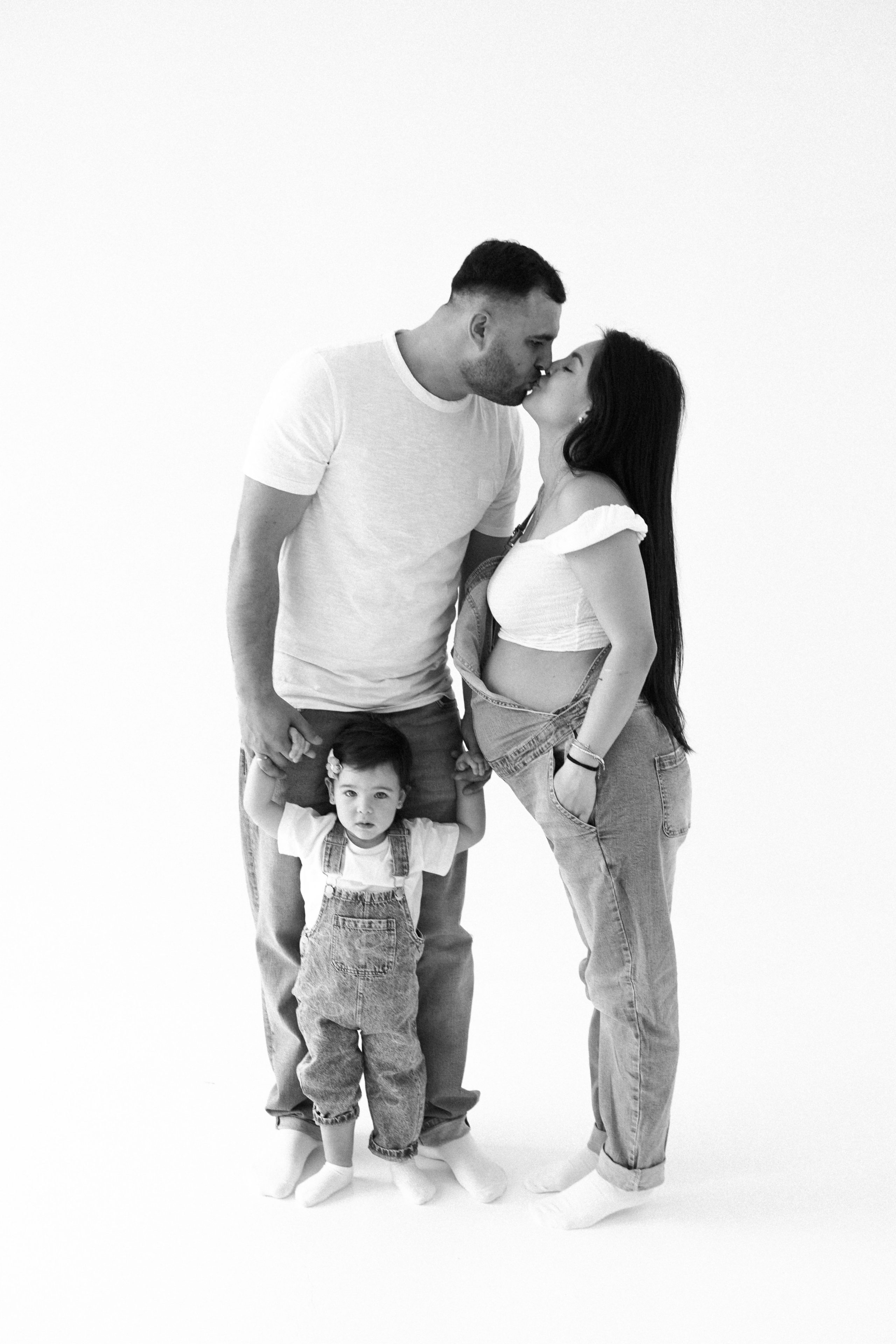 Карина, Максим и Арина. Главная