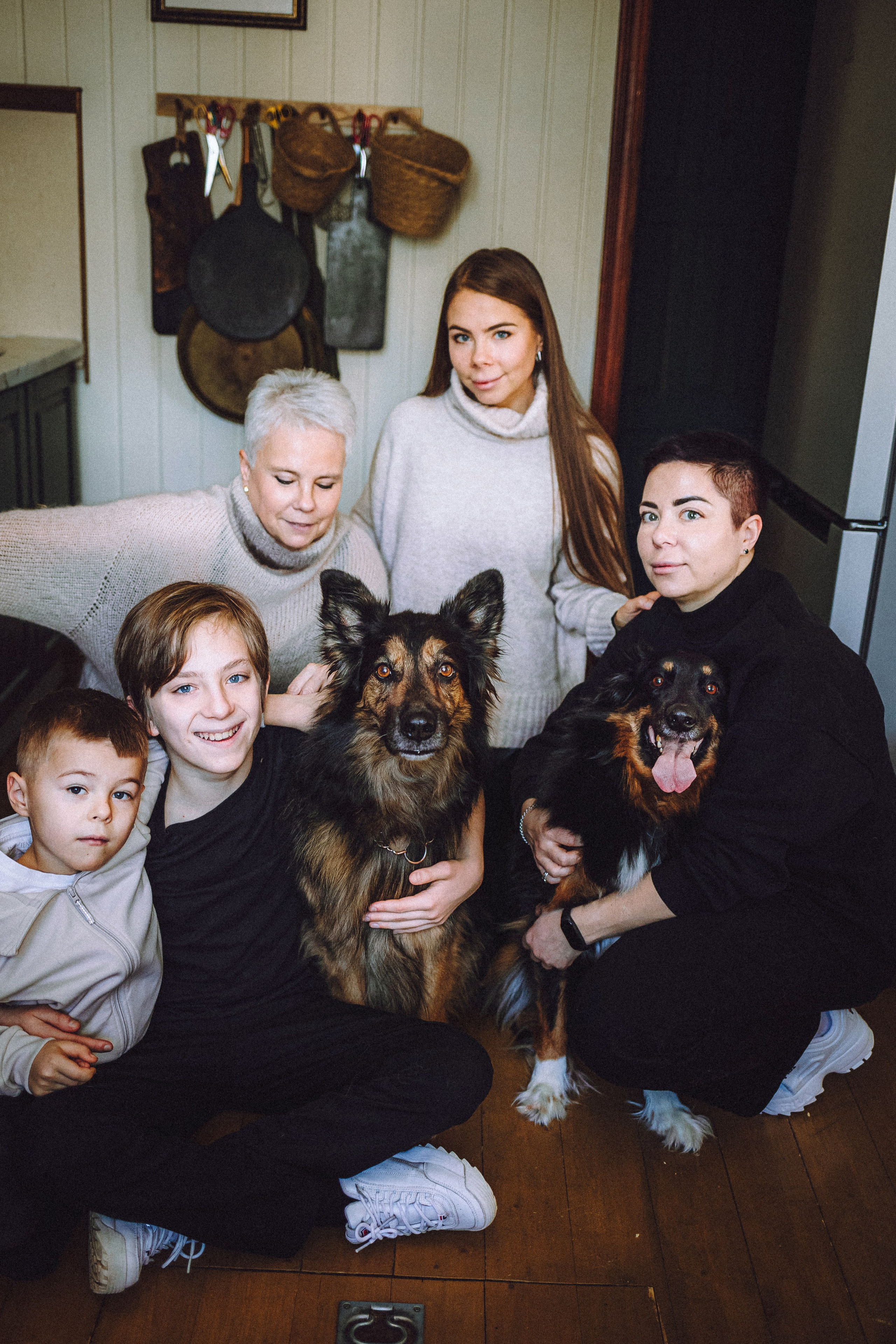 Плюш, Айса и их семья