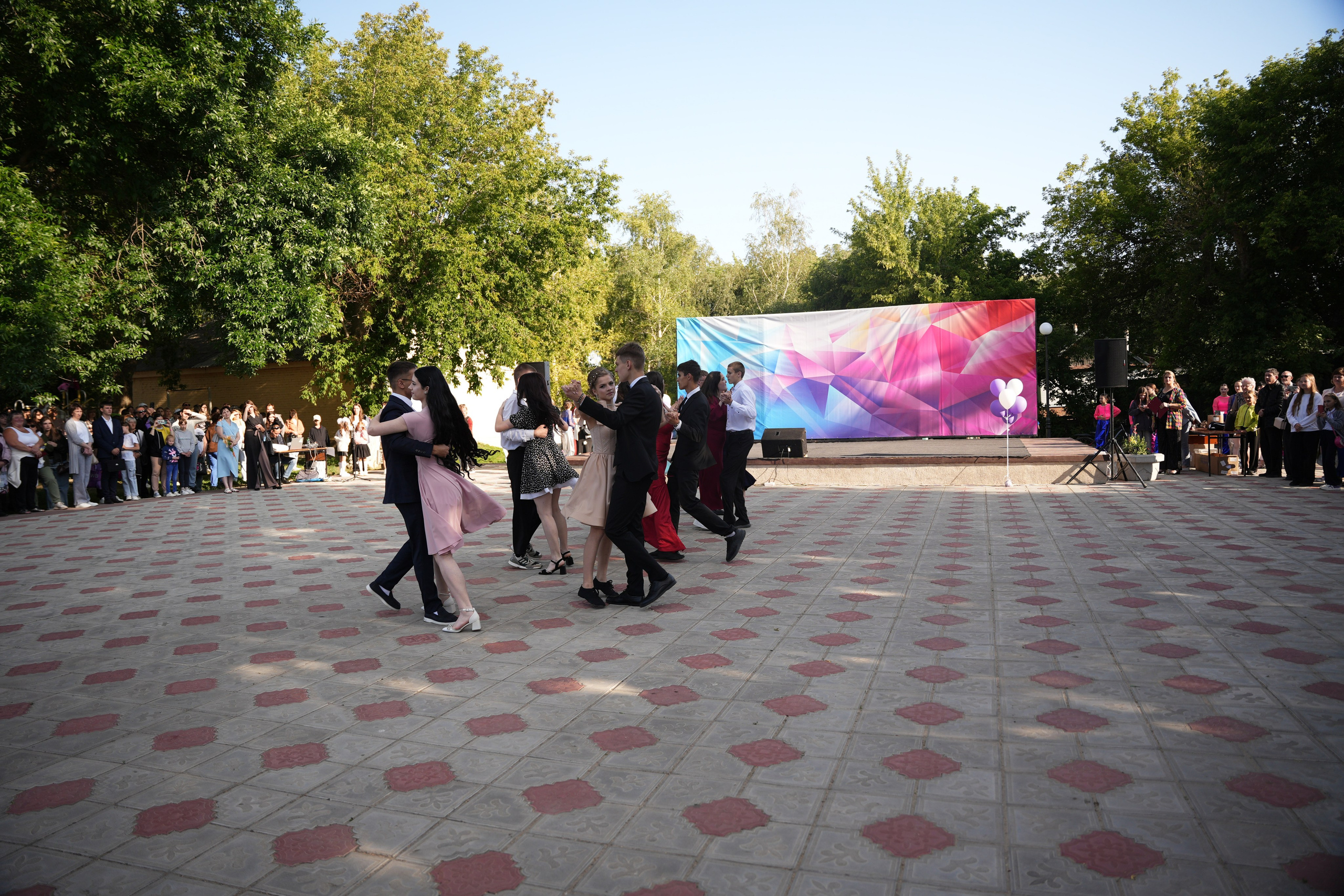 Выпускной в парке. Ольга Плаксина фотограф в Саратове