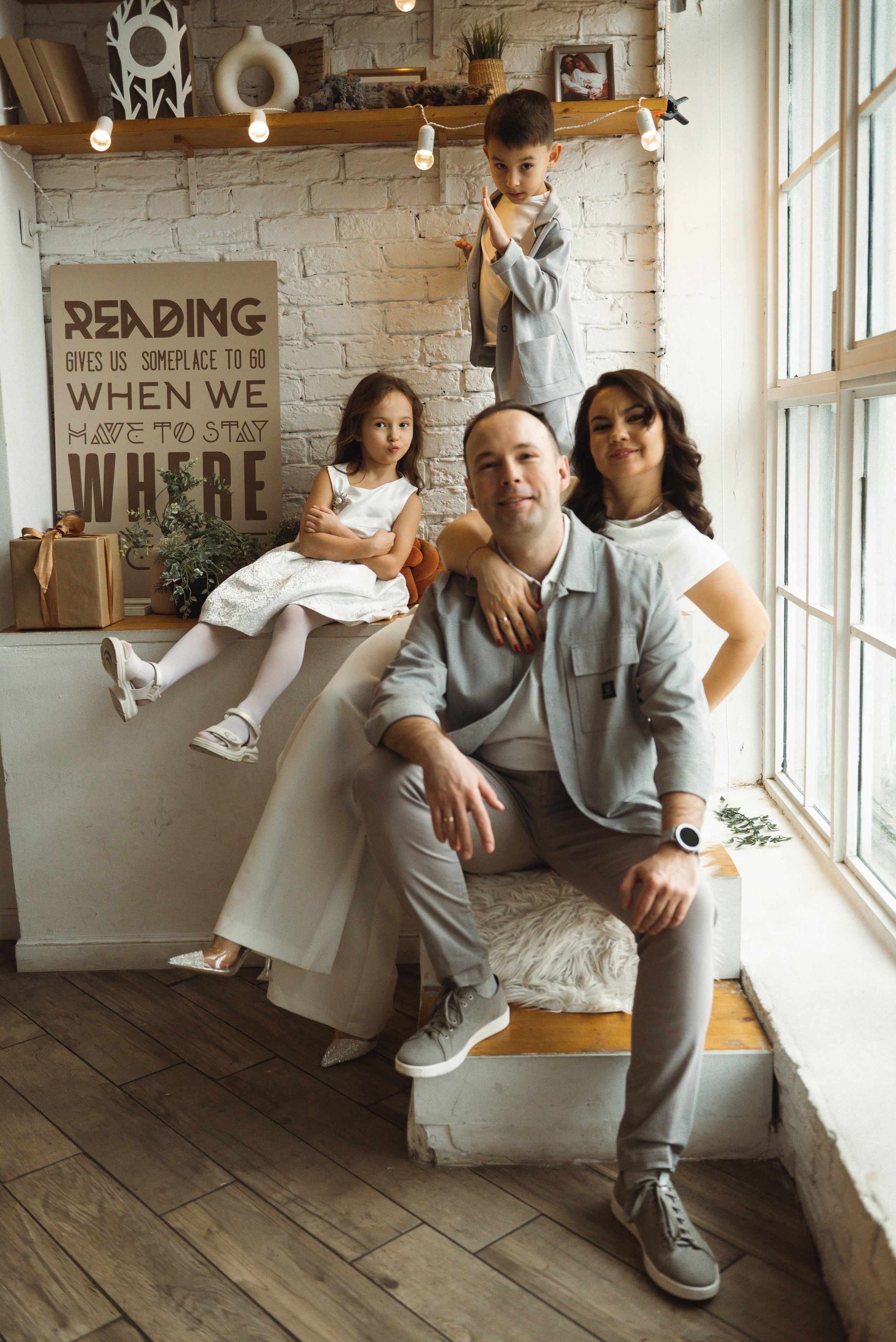 Юра и Женя. Фотограф Москва Настя Профотовна. Репортажные, свадебные и контент фотосессии