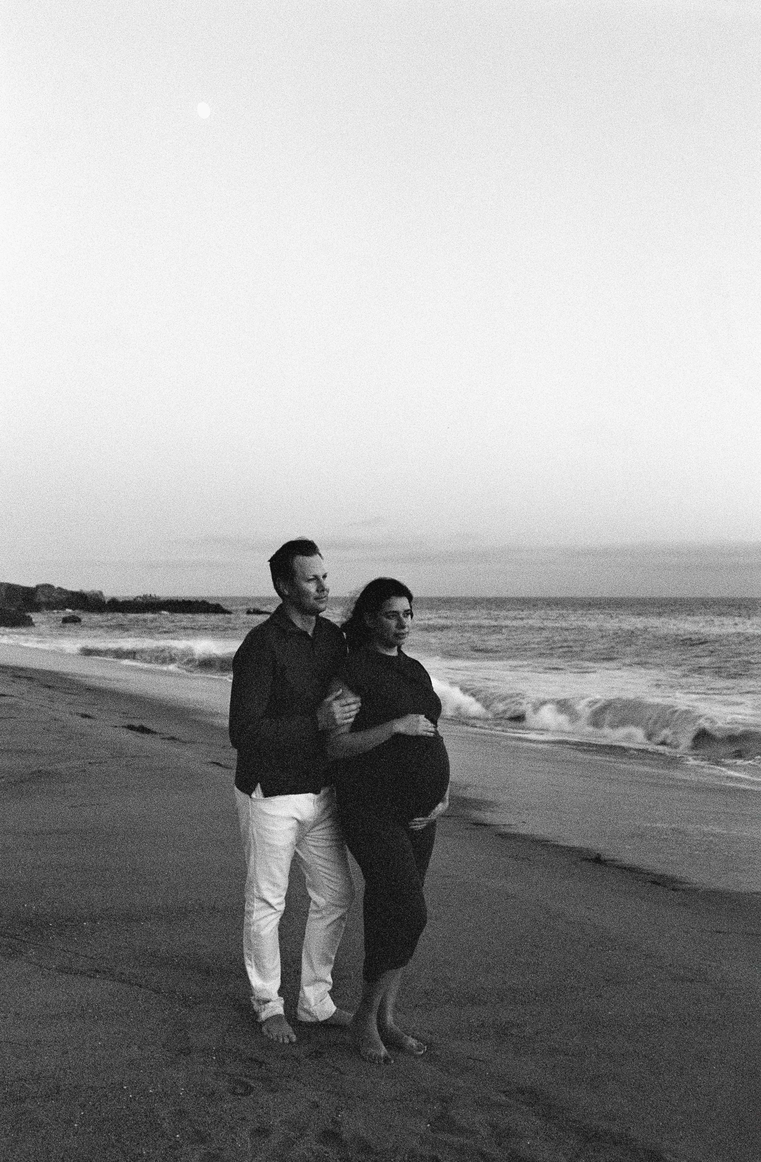 Maternity. Film photographer in Los Angeles Anastasiya Pankova