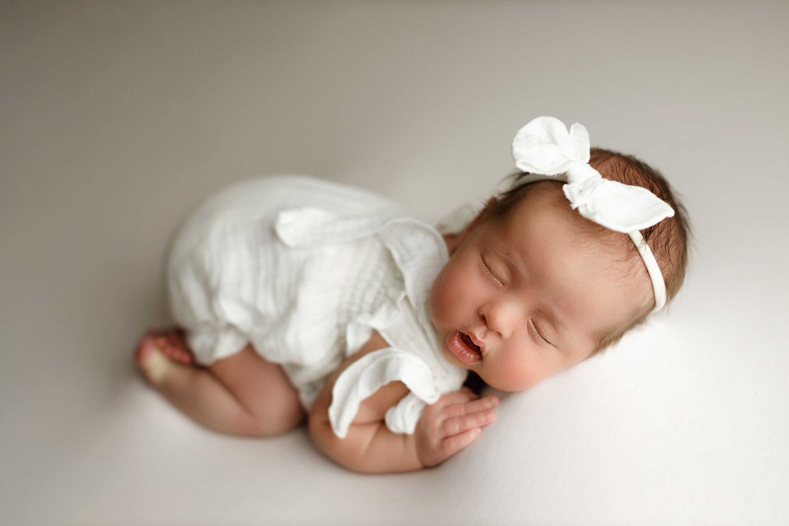 Новорожденные. Алена. Профессиональная детская и семейная фотостудия в Краснодаре