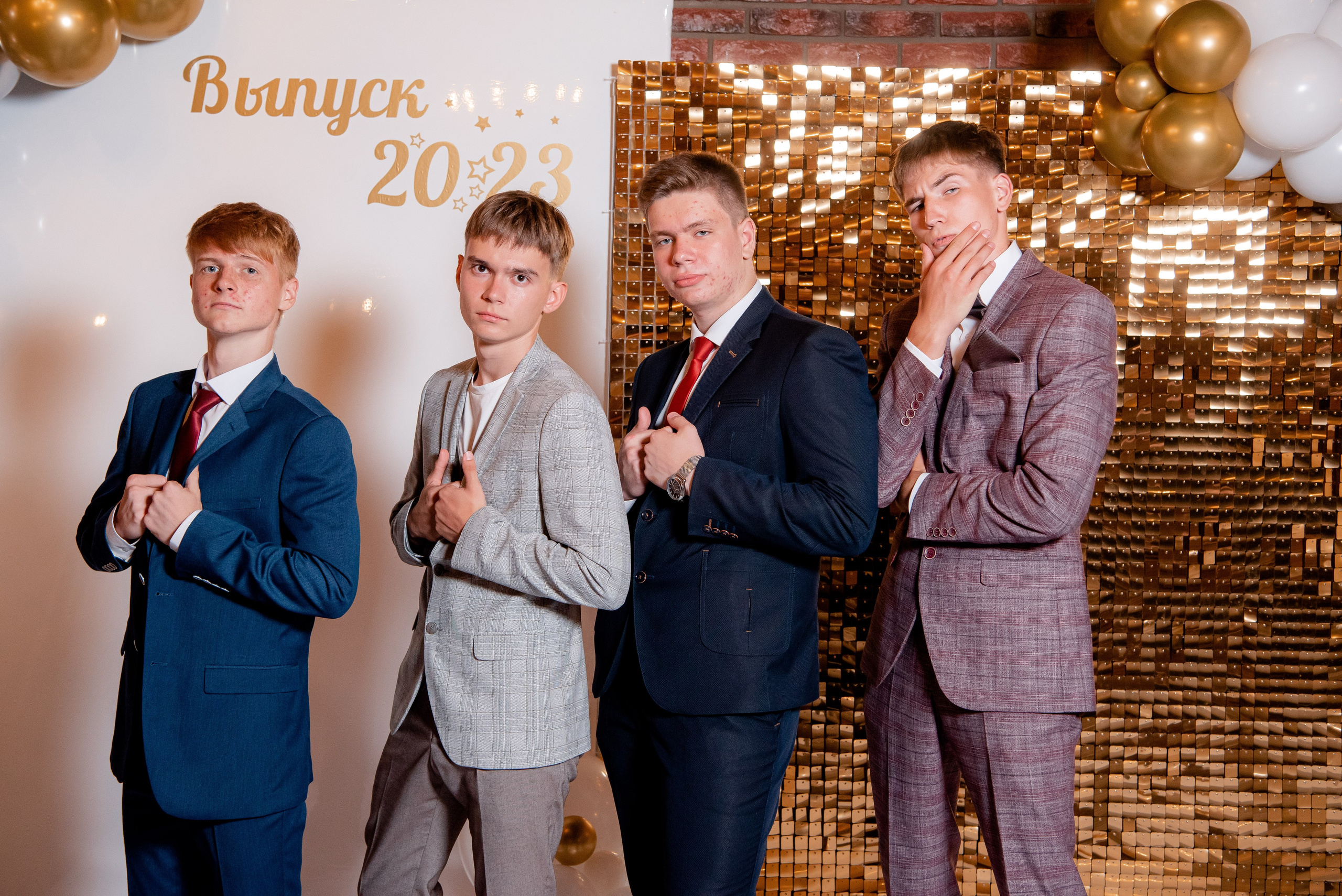 30 Школа. Вручение и Банкет. ДК Юбилейный и Банхоф. Фотограф в Волгограде и Волжском Александр Горбань