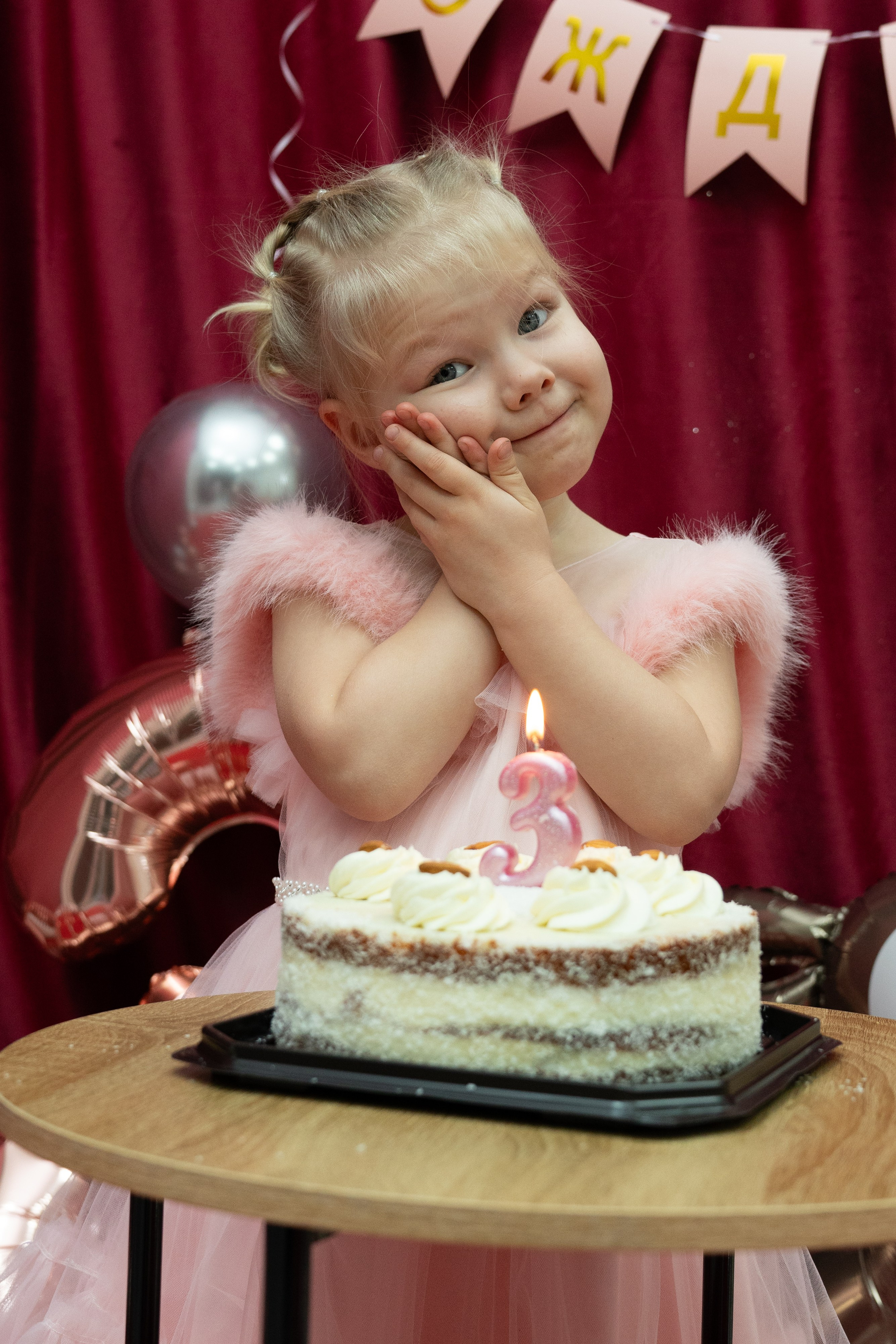 Фотосессия в студии на годик, 2,3 и т.д. Nikolay Serfoord