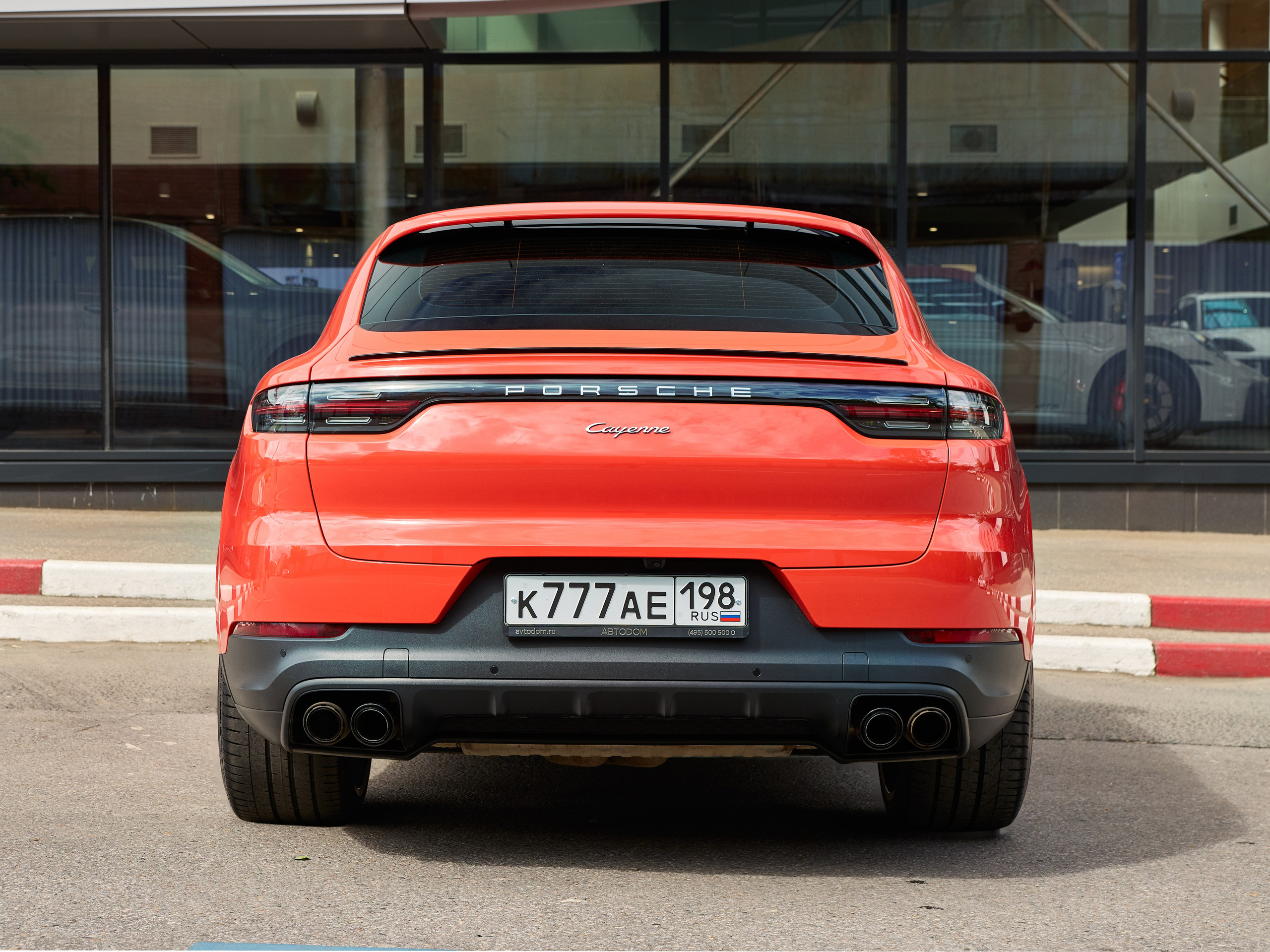 Porsche Cayenne. IDeAI studio