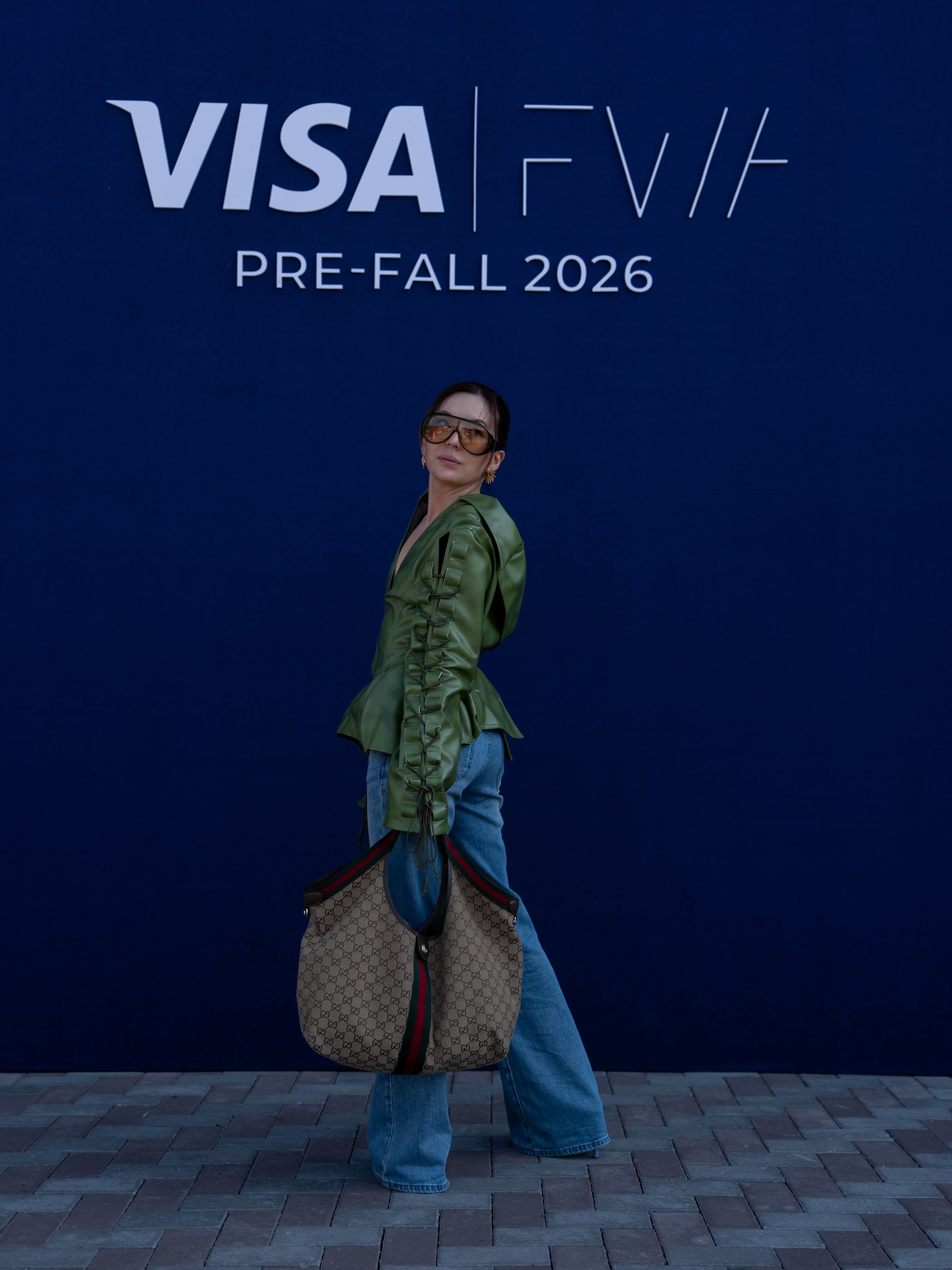Visa Fashion Week Almaty Pre-Fall 2026 April StreetStyle Day 2. Сайт Алматинского НЮ АРТ, будуар и фэшн фотографа Дениса Карпенко