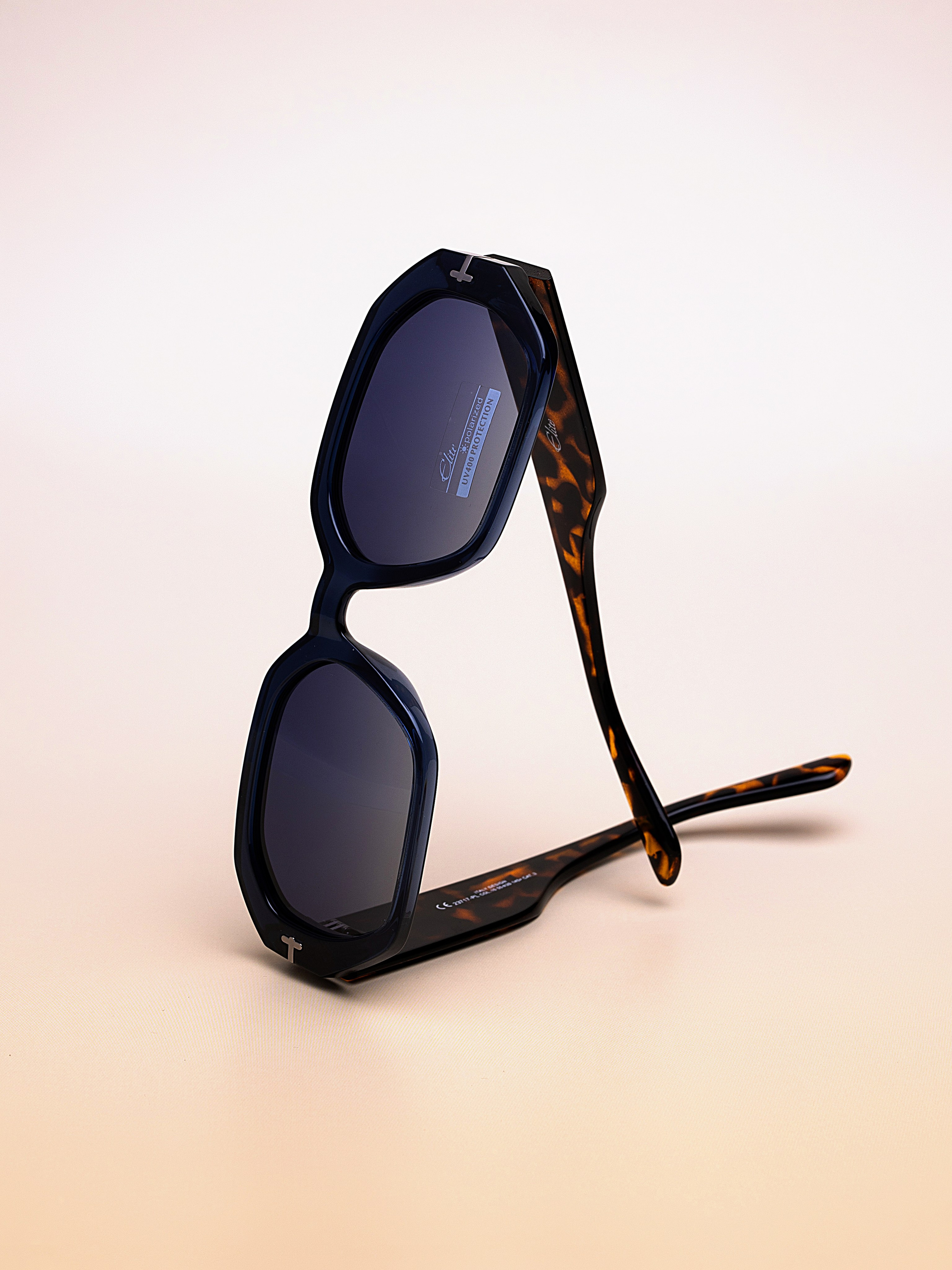 Имиджевая предметная фотосъемка очков, предметный фотограф казань, каталожная съемка 