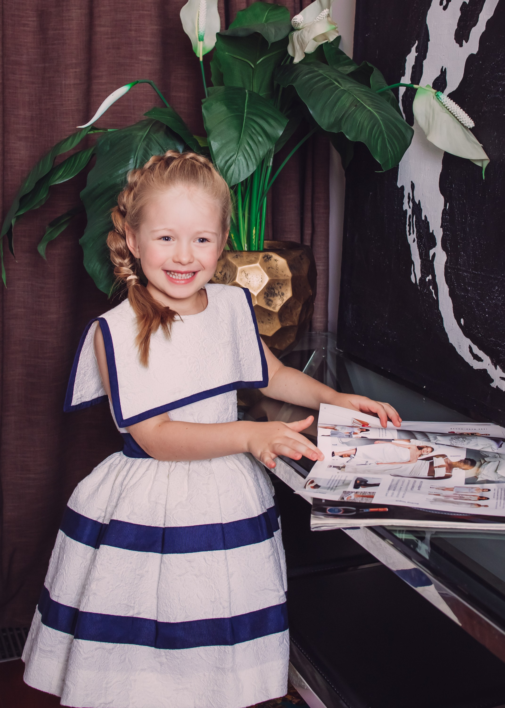 Новогодняя съемка в студии Алеси Марии. Агенство фотографов под любой запрос. Москва