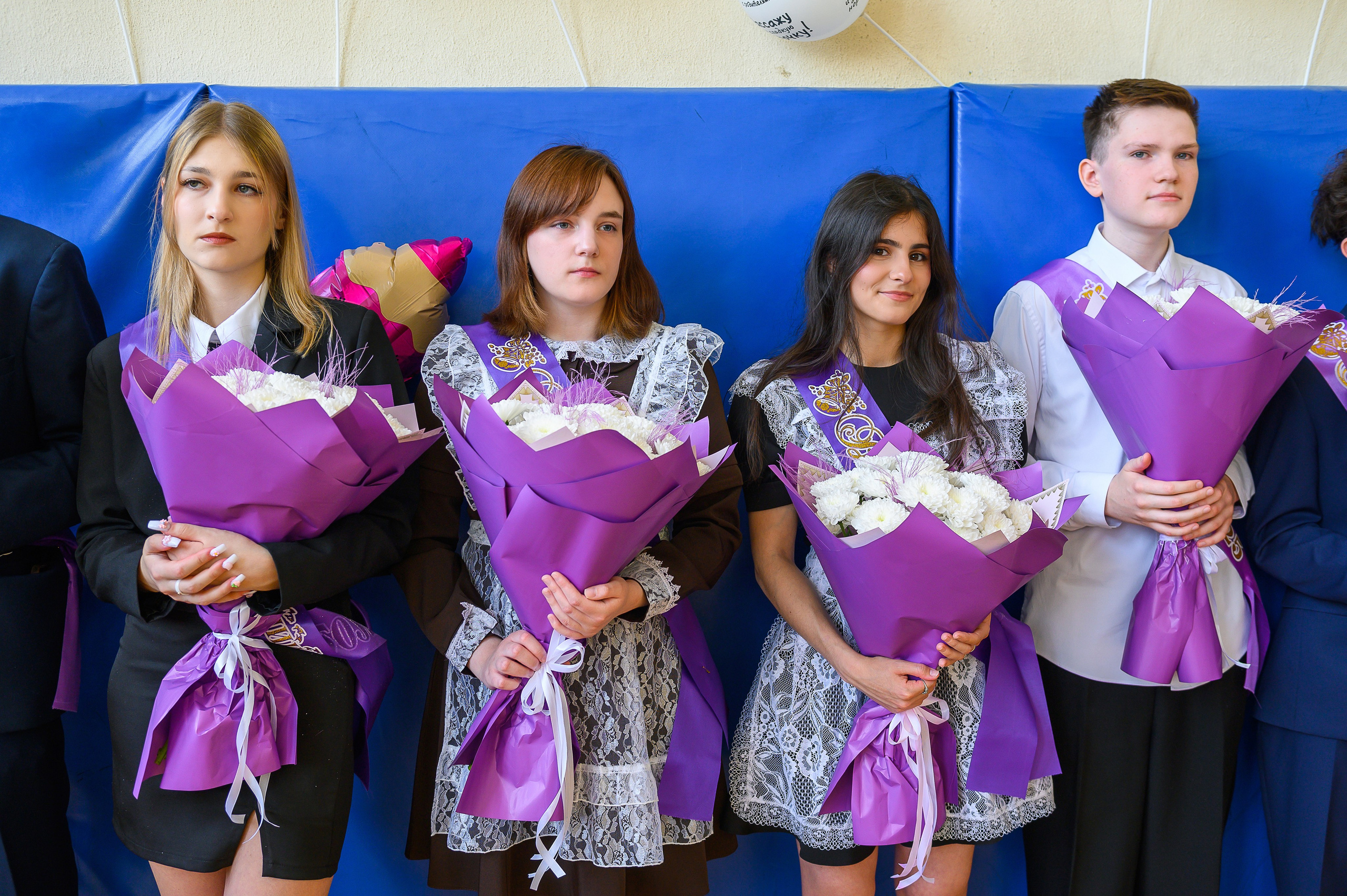 Последний звонок 2025. Фотограф Галина Лисанова, г. Брянск