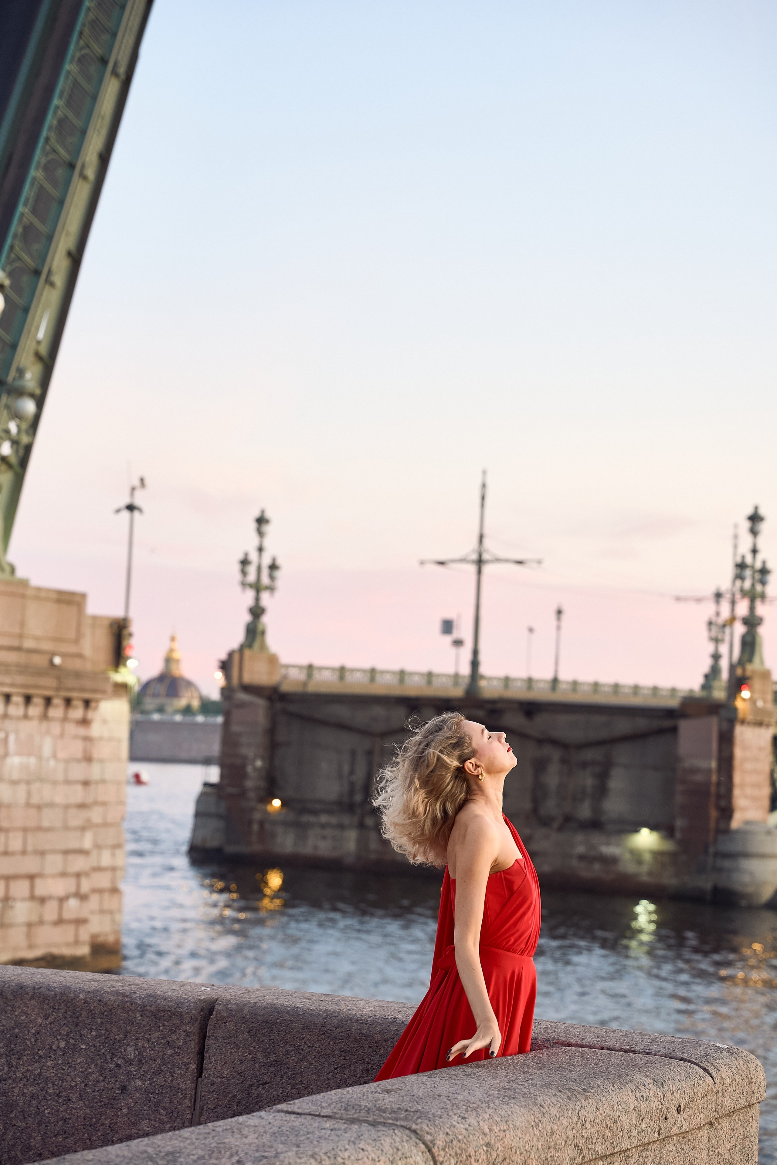 Antonina Рассвет у Троицкого моста✨. Фотограф Natalya Litvinova