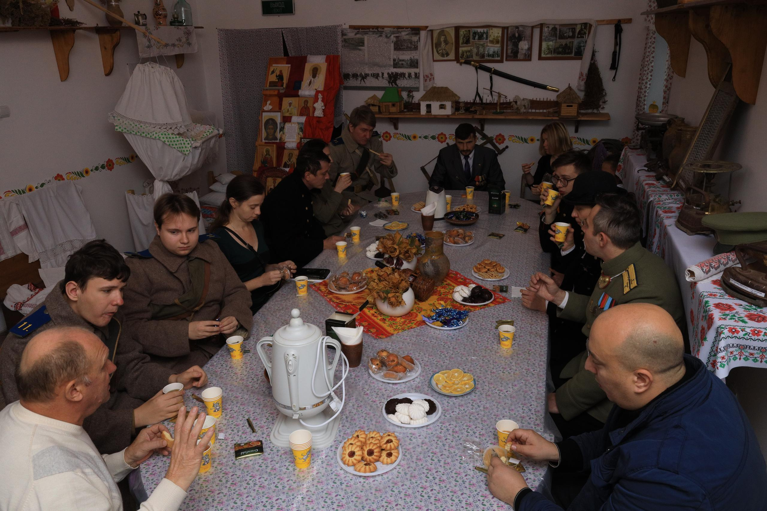 Репортаж Мемориал Вице-Адмиралу Кедрову М.А. в пос. Епифань Тульской области. Фотограф в Туле Крупский АнДРей. Фотостудия «КАДР71» в Туле